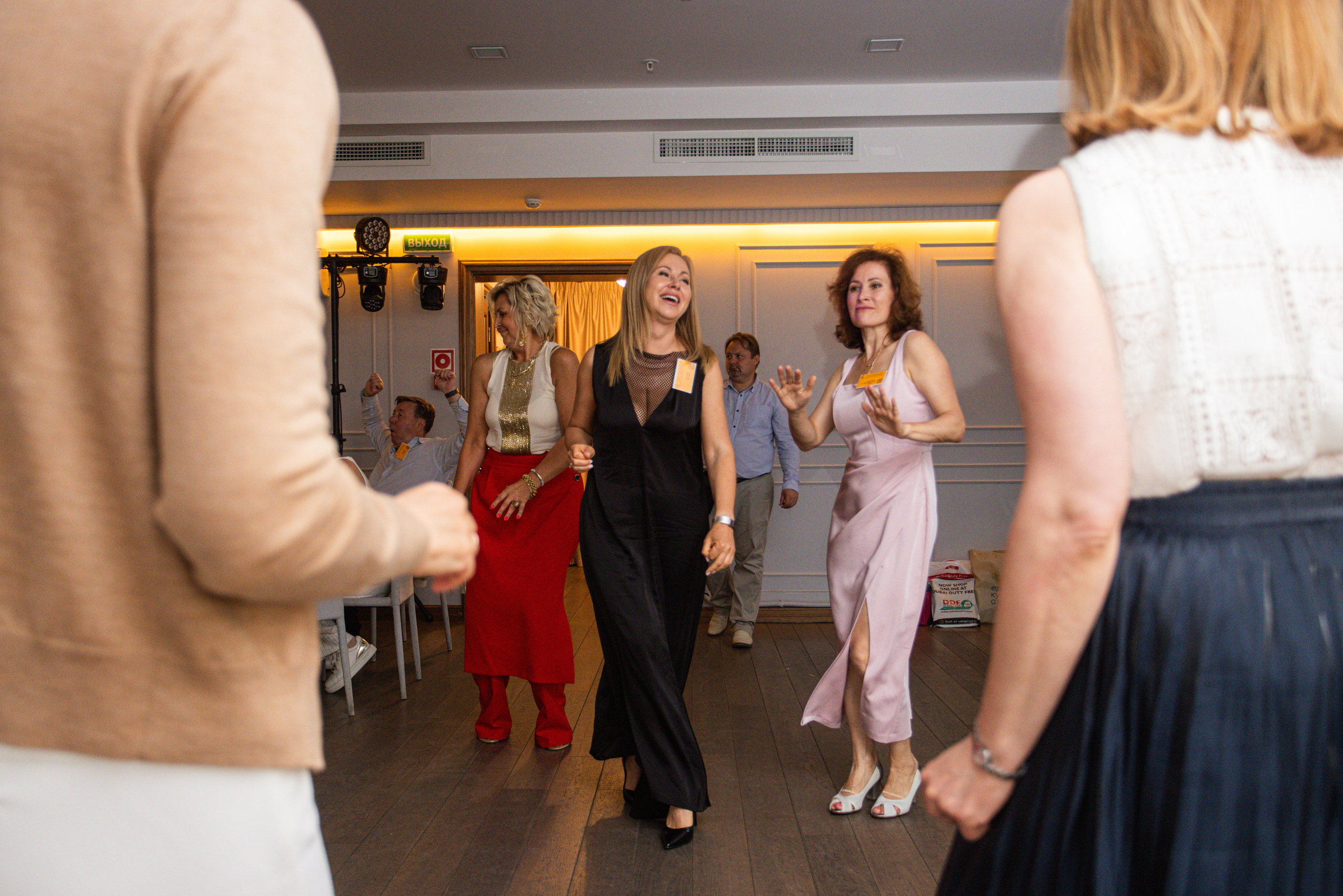 Встреча выпускников. Стоматологи СПб. Семейный фотограф в Вышнем Волочке — Ульяна Иванова | Фотосессии для всей семьи