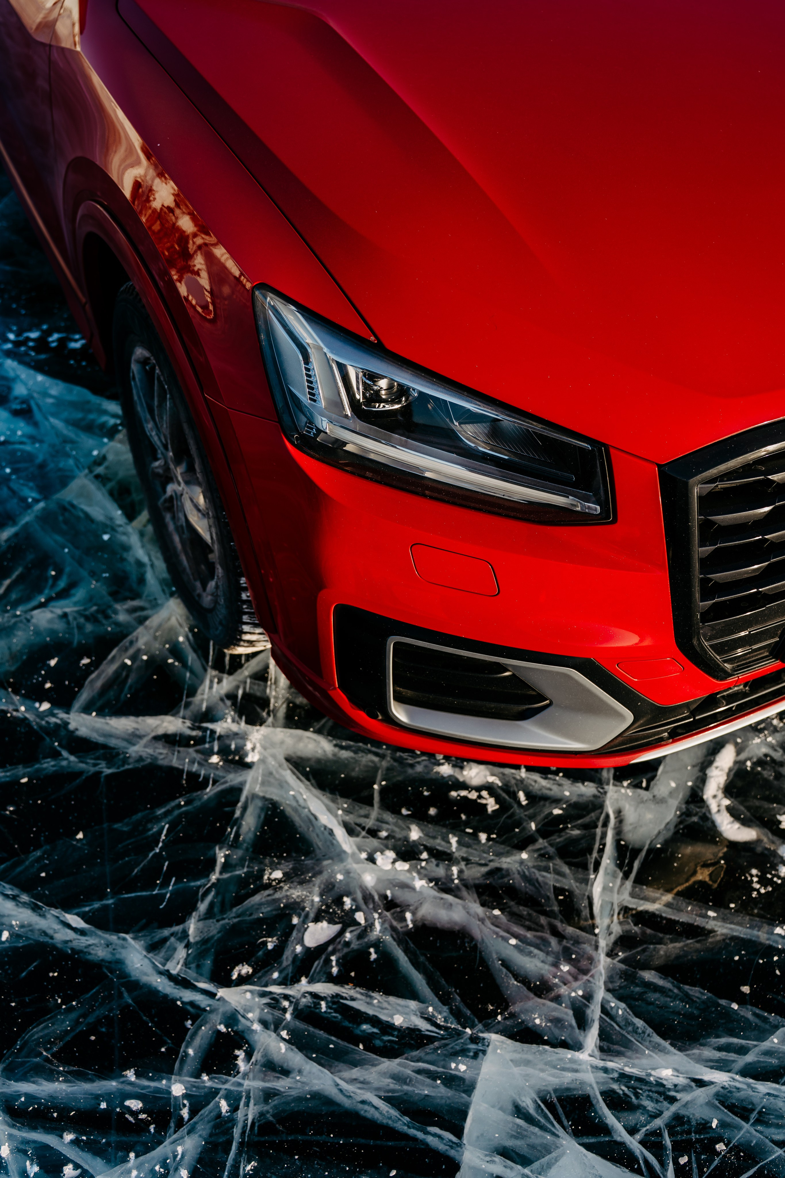 Audi Q2. Фотограф, видеограф и пилот дрона на Байкале