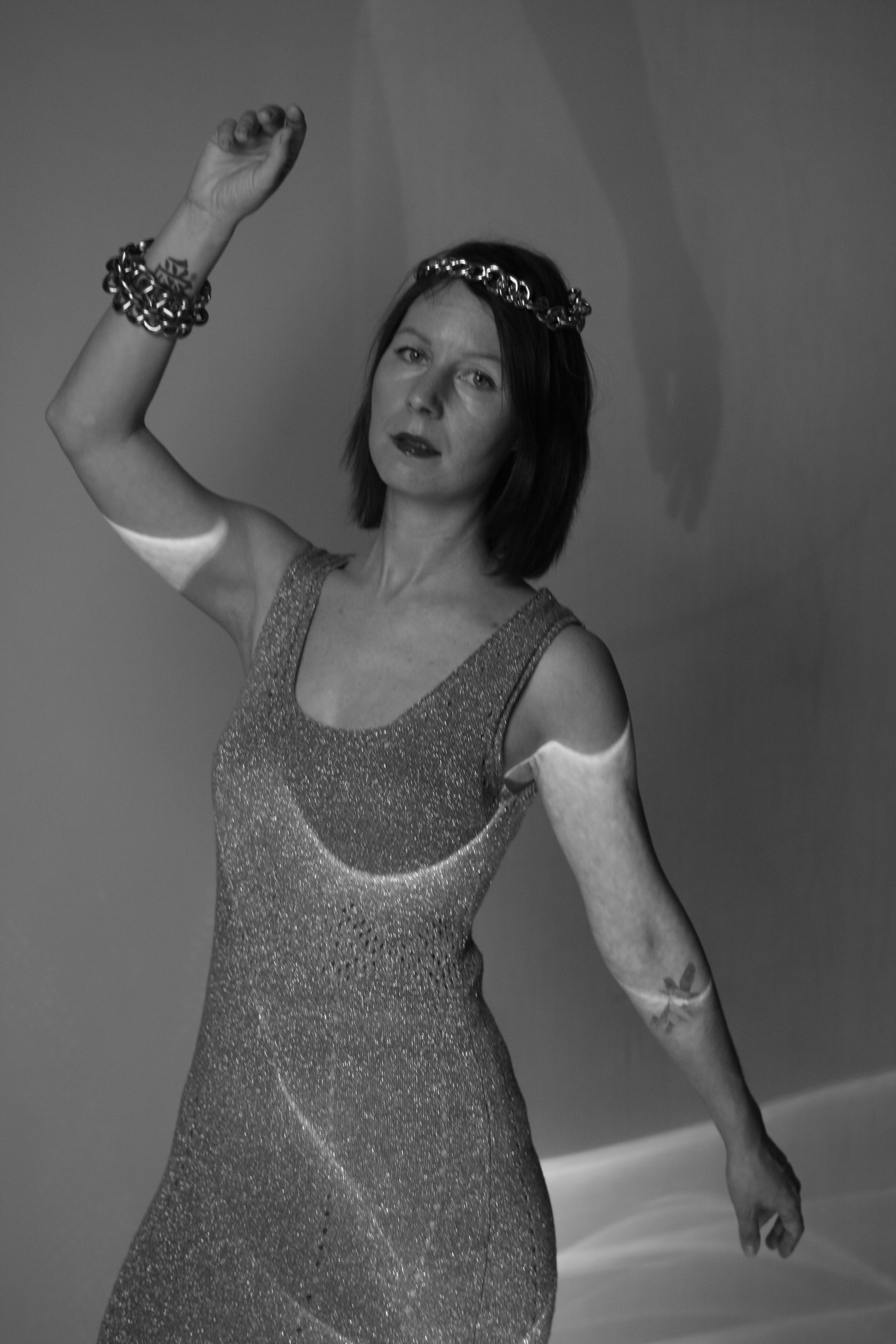 Катя — королевна с каустиками. Главная