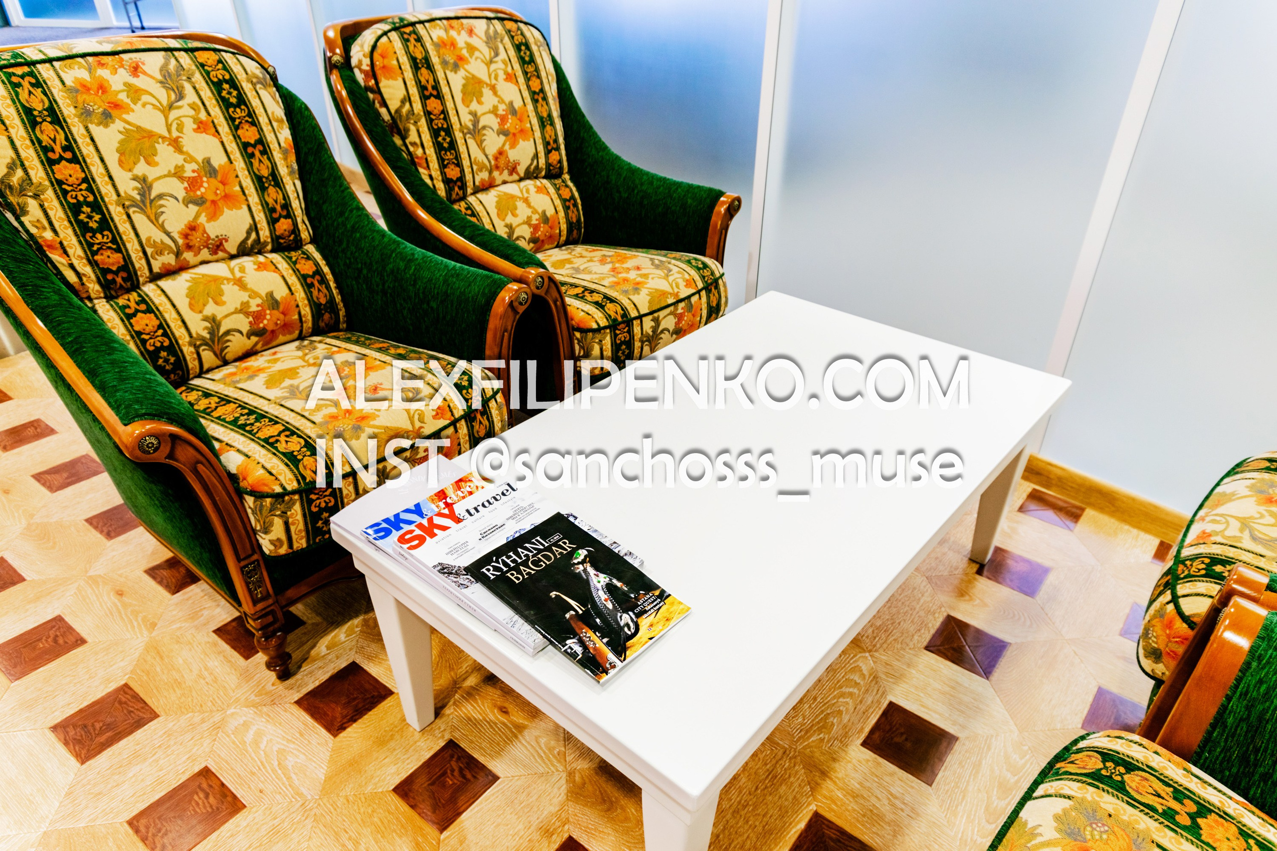 Фотосъемка для рекламного оператора MYD Production в Аэропорту Астаны. Фотограф интерьера недвижимости и архитектуры в Астане