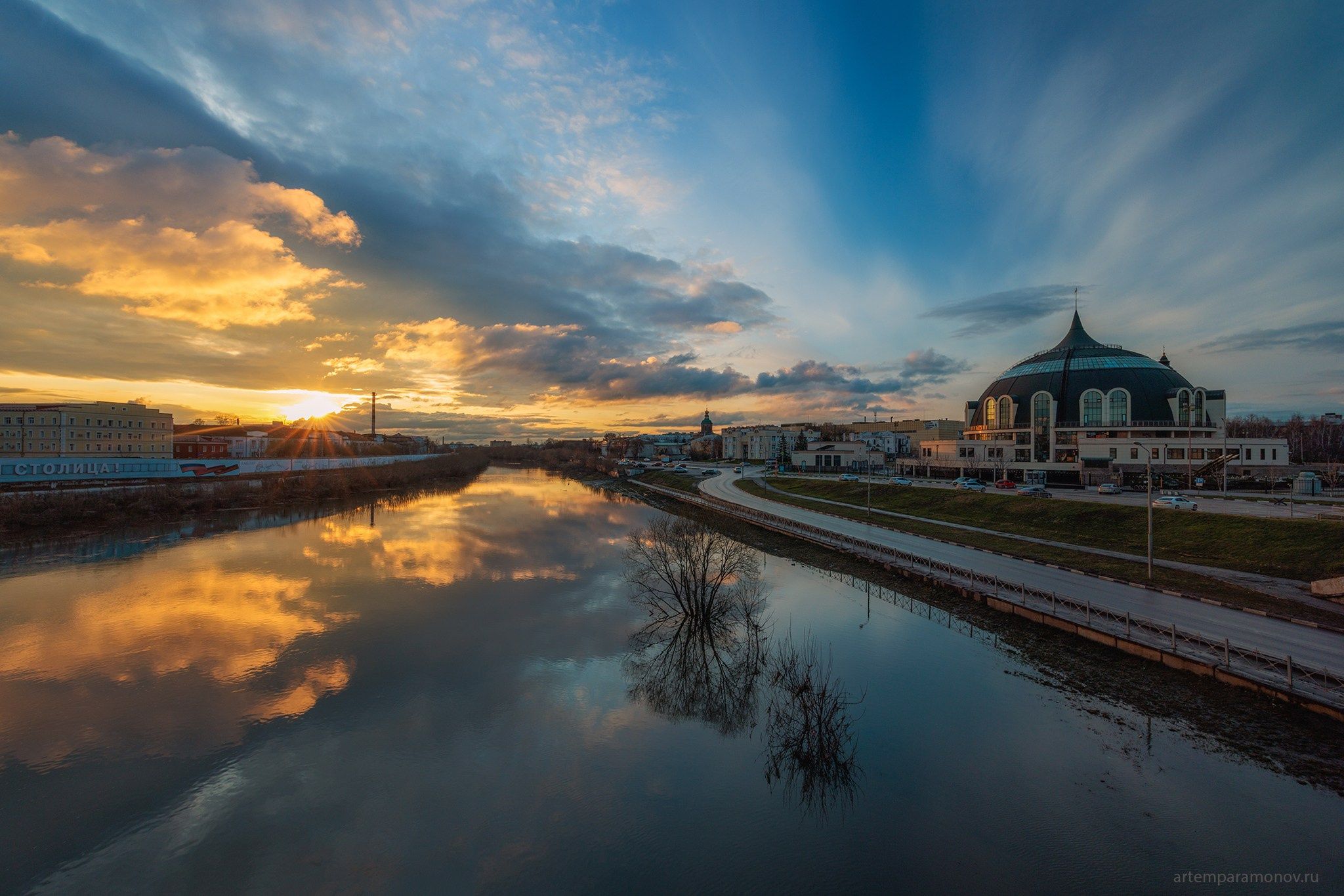 Закат один, но такой разный…. Фотограф Артём Парамонов