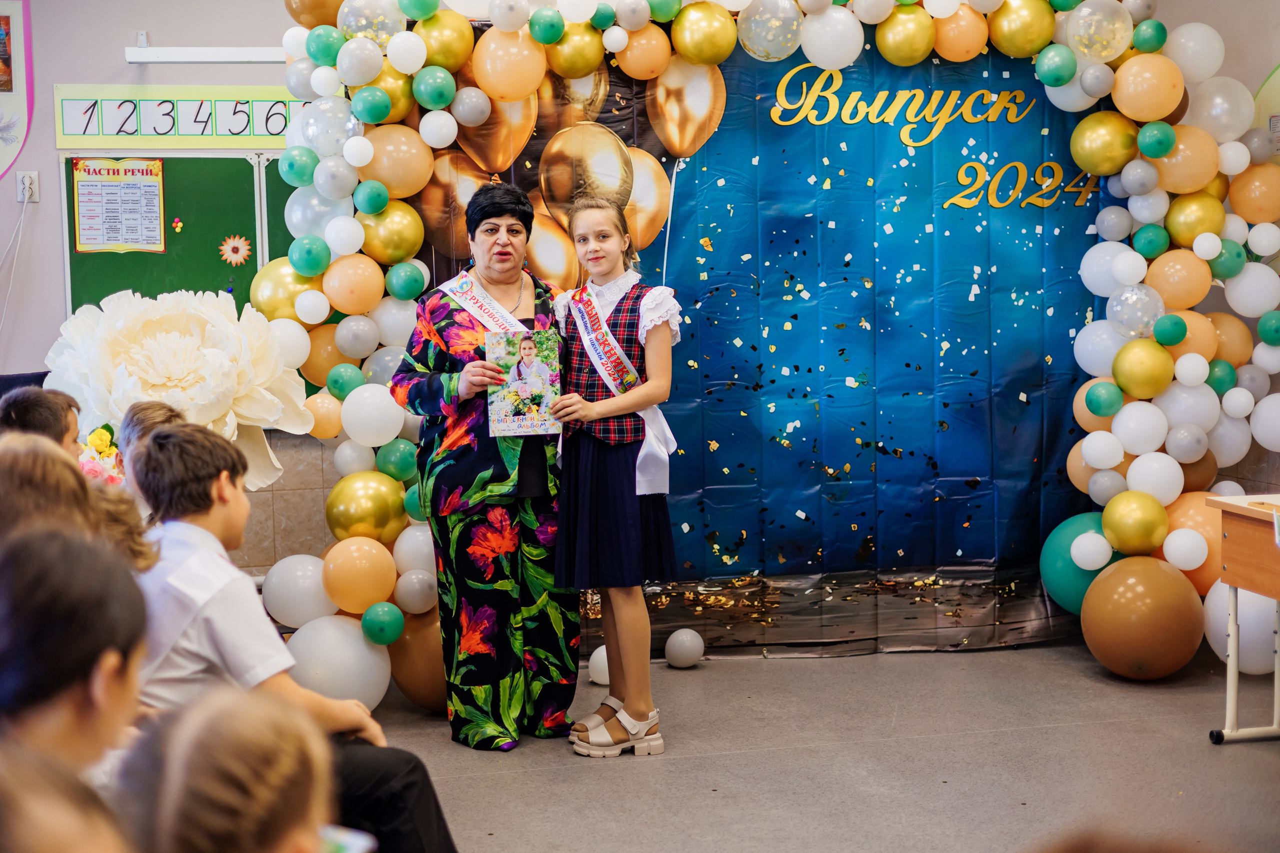 Выпуск 4а 25школа'24 год. Свадебный и семейный фотограф в Армавире