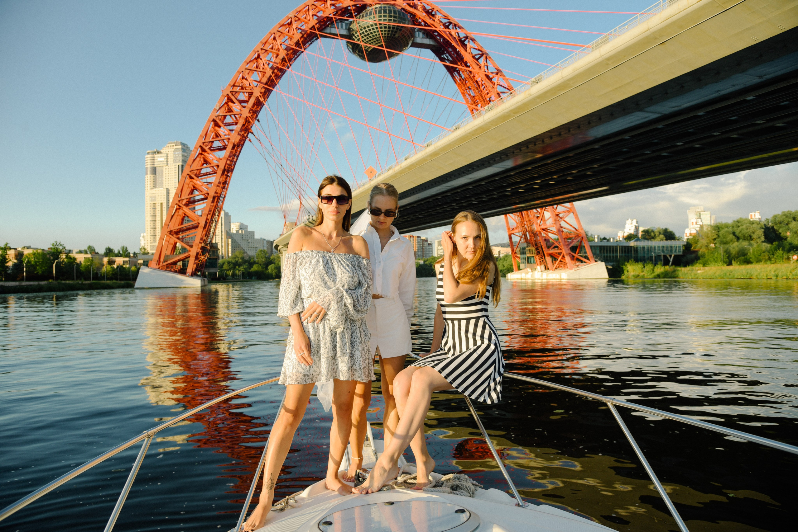 Девичник на яхте. Фотограф Лола Волна, город Москва
