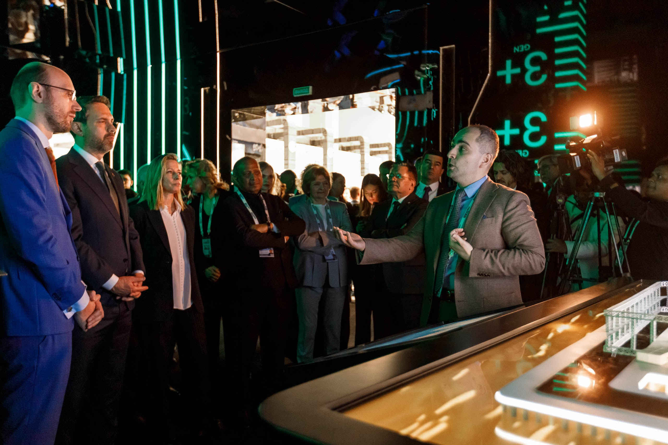 Подписания соглашений на форуме ATOM EXPO XIII 2024 в Сириусе. Репортажный фотограф в Москве, Сочи и Санкт-Петербурге