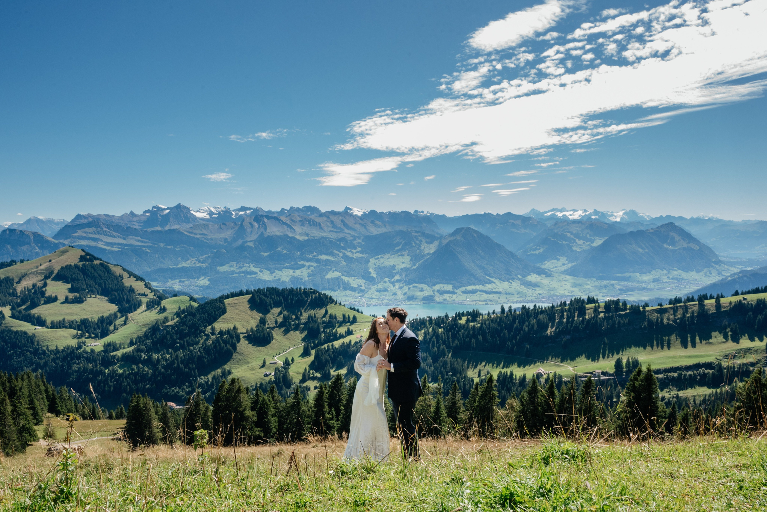 Elizabeth & Mitchell (Lucerne). Photographer in Interlaken area