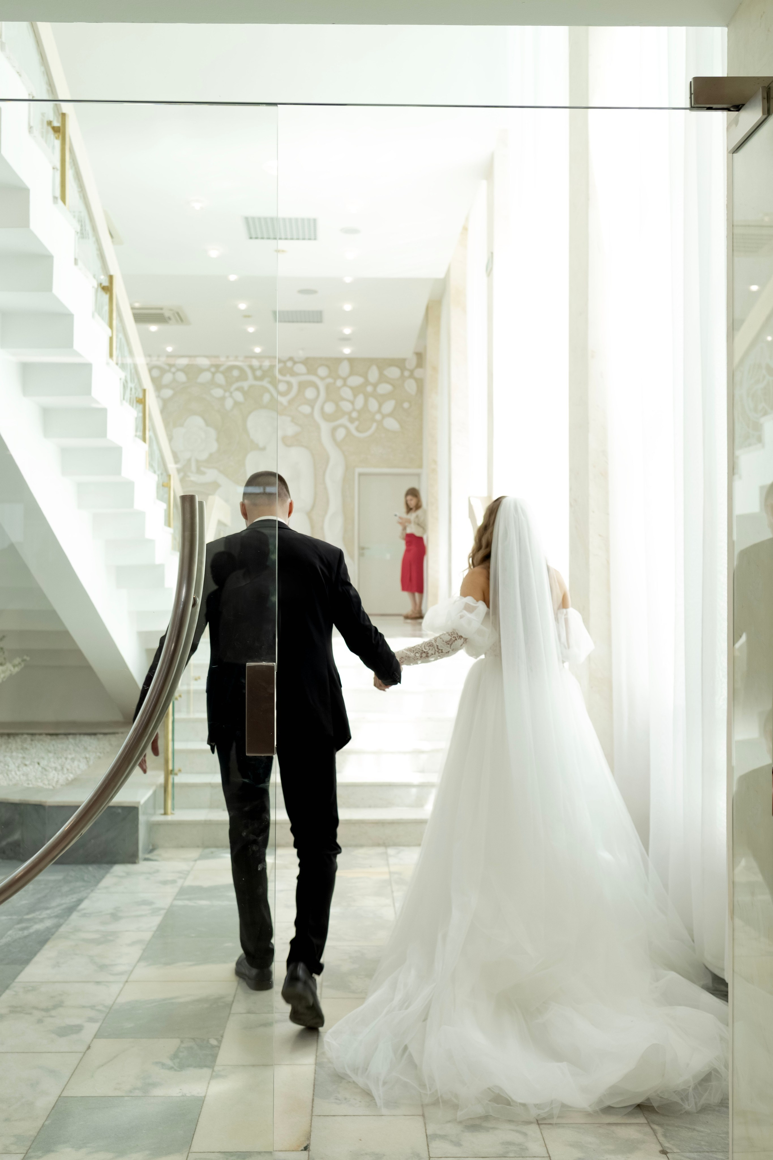 Торжественная регистрация в ЗАГСе. Свадебный фотограф Александра Попова