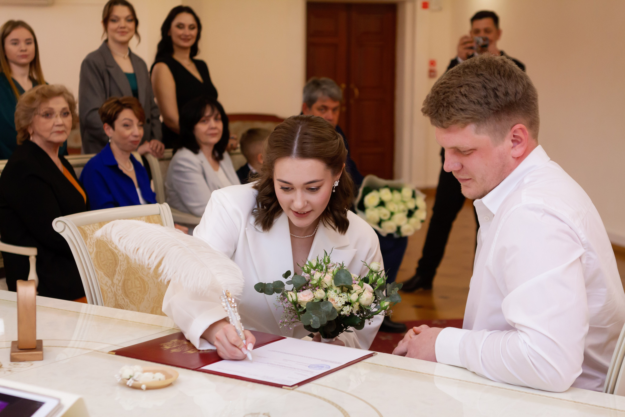 Никита и Елизавета. Свадебная фотосъёмка в ЗАГСе, Екатеринбург. Фотограф в Екатеринбурге Пойгина Елена