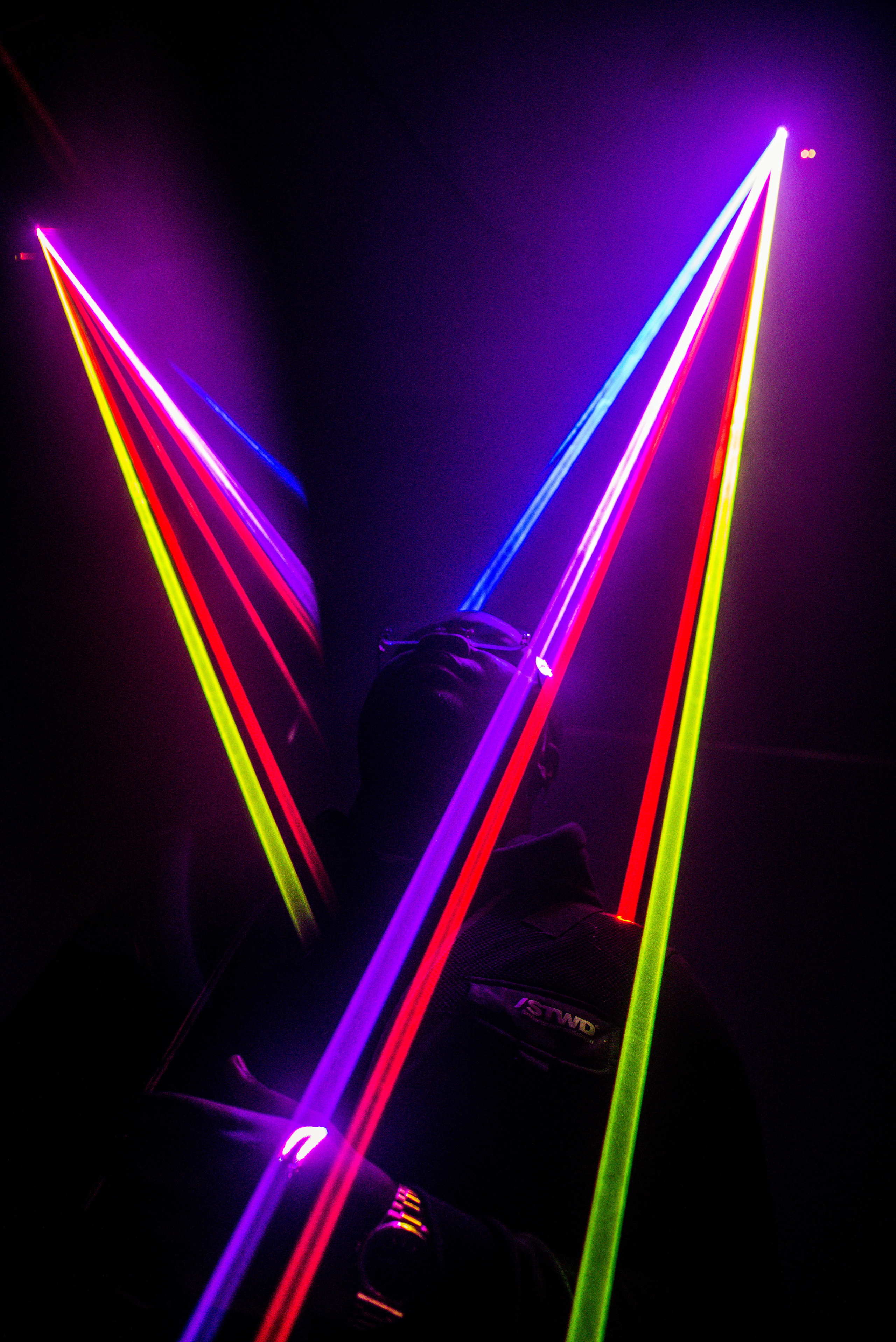 Лазеры. Студийный и свадебный фотограф В городе Екатеринбург Ирина Мальта