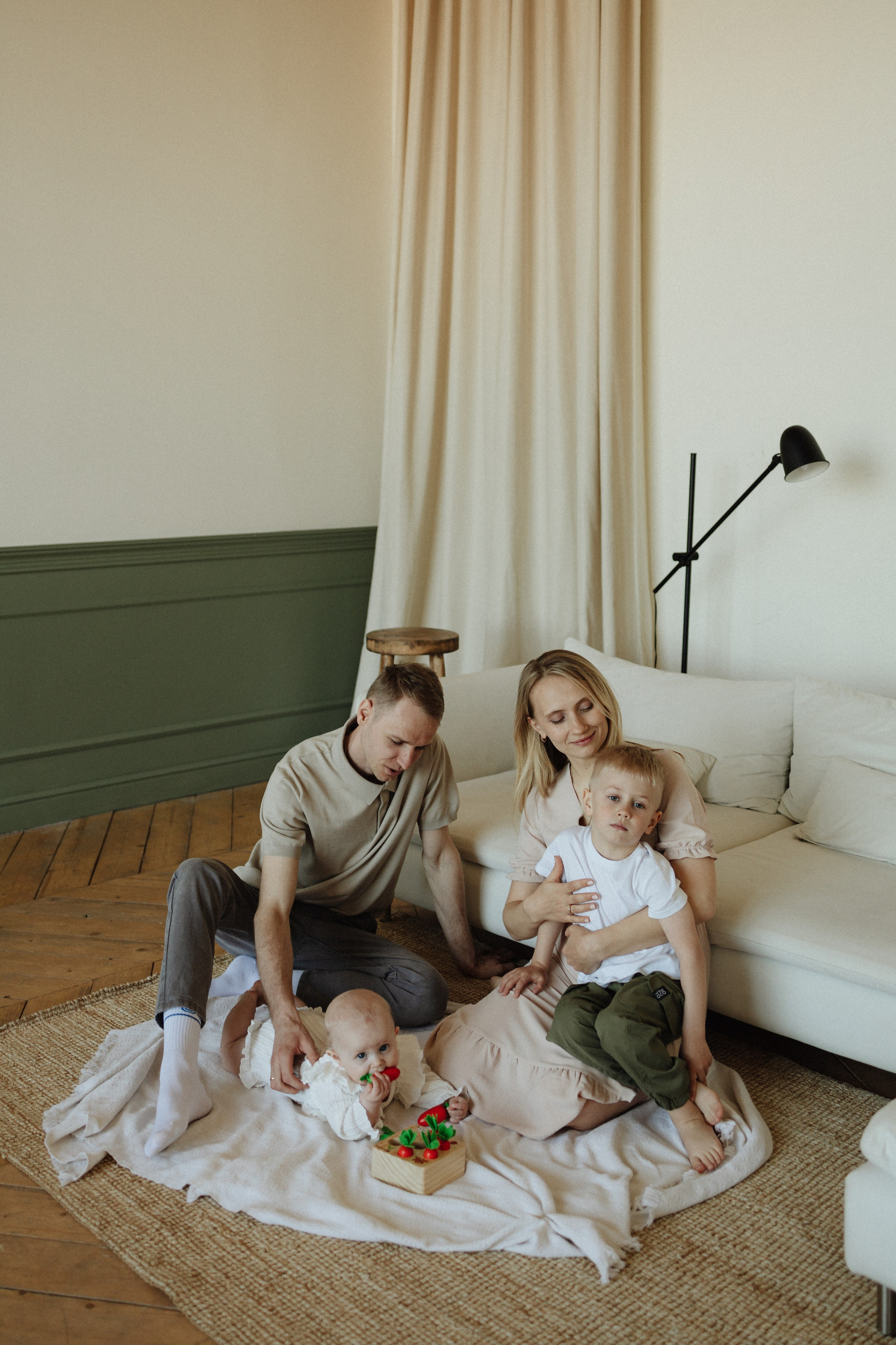 СЕМЬЯ студийная. СЕМЕЙНЫЙ фотограф Краснодар Анастасия Михайлова