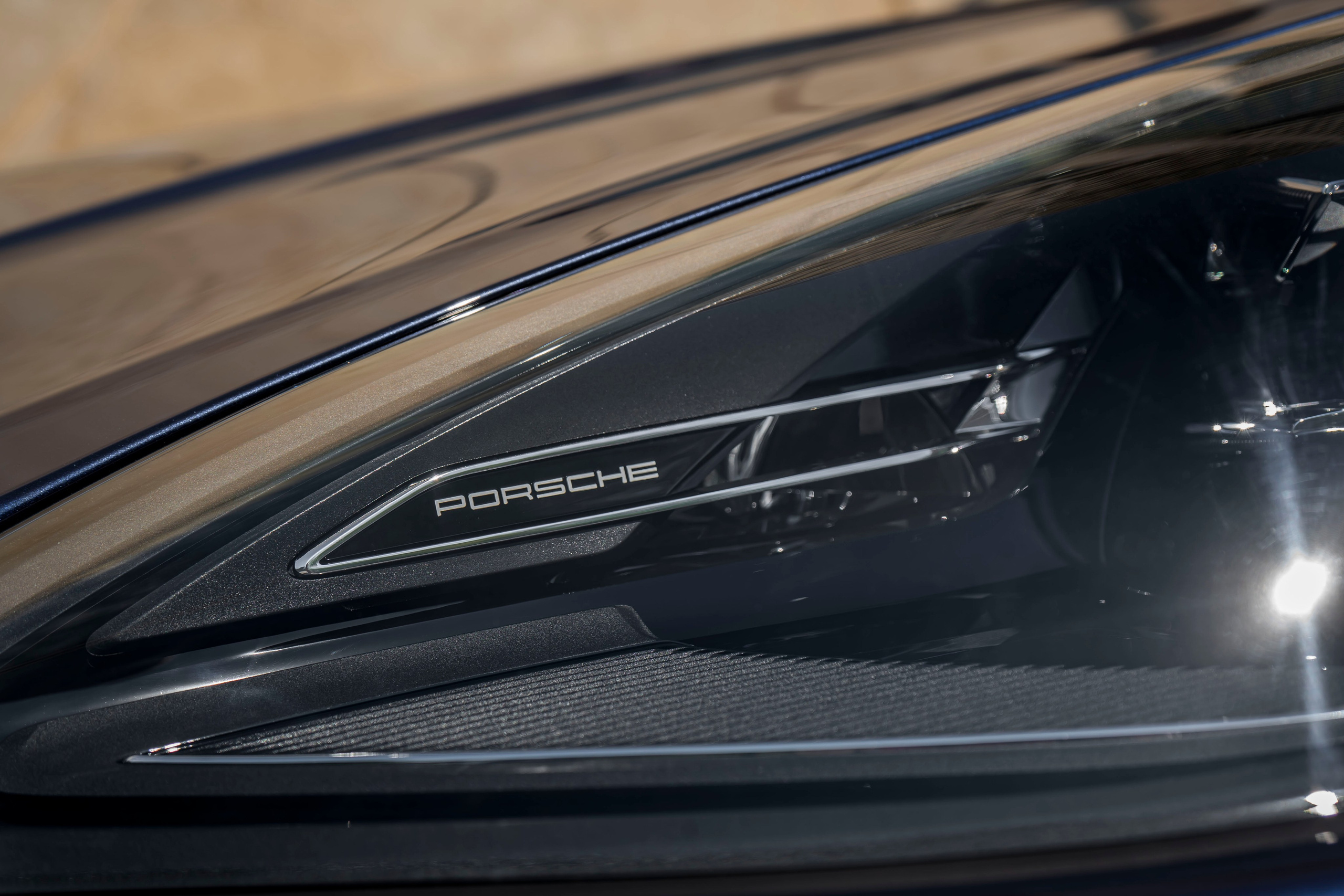 Porsche Macan. Автомобильный фотограф Ногинск Денис Городок