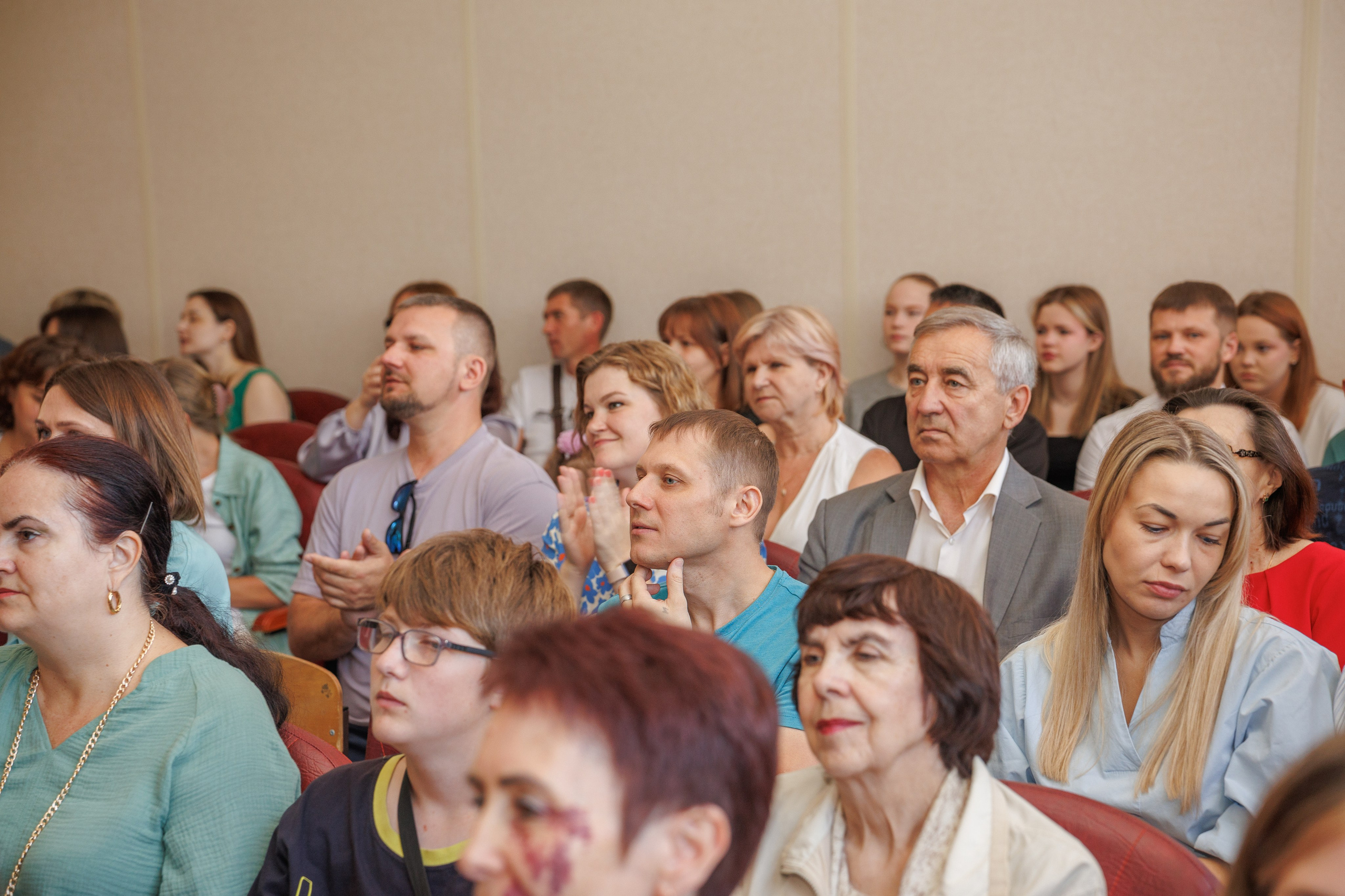 Вручение аттестатов. Свадебный и семейный фотограф в Новосибирске Ирина Дорошкова