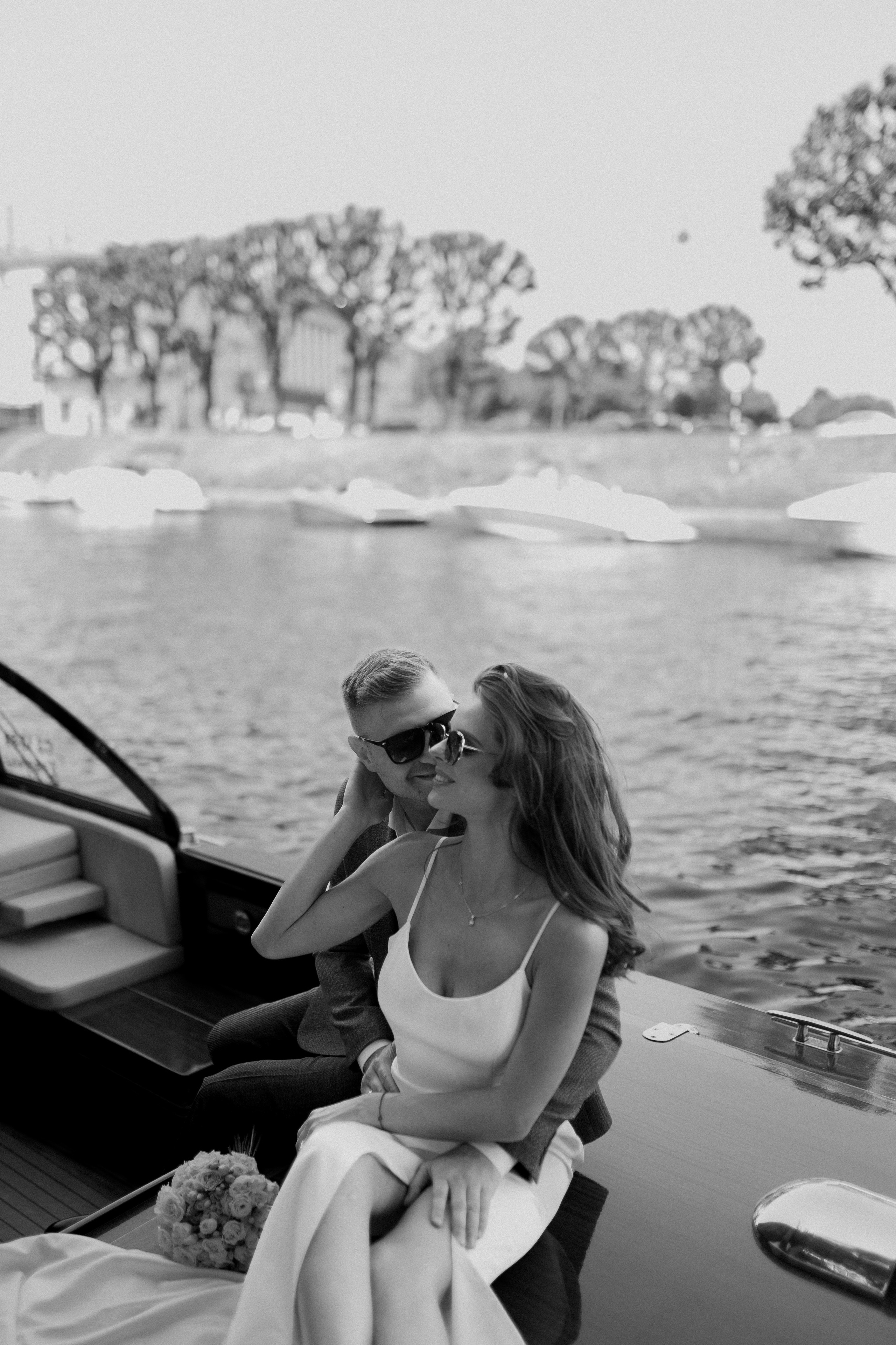 ···. Свадебный фотограф в Санкт-Петербурге Александра Чукавина