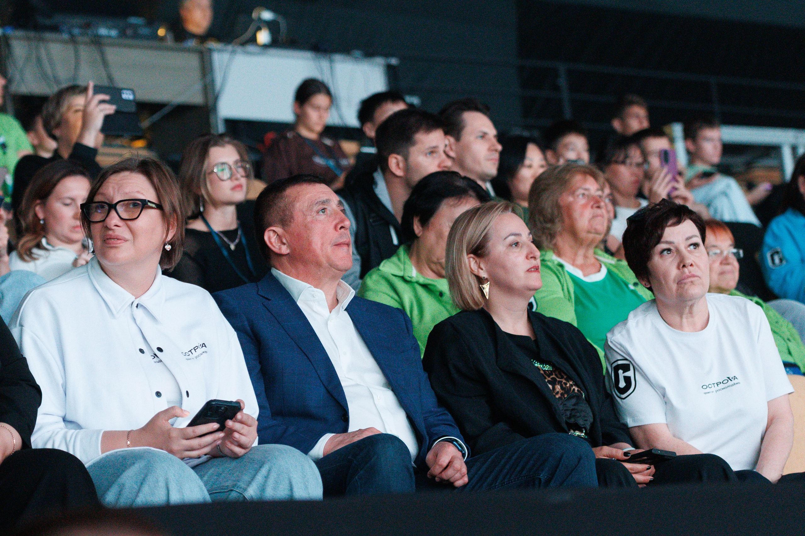 ОстроVа-2025. Свадебный, семейный и репортажный фотограф в Южно-Сахалинске Артур Петросян