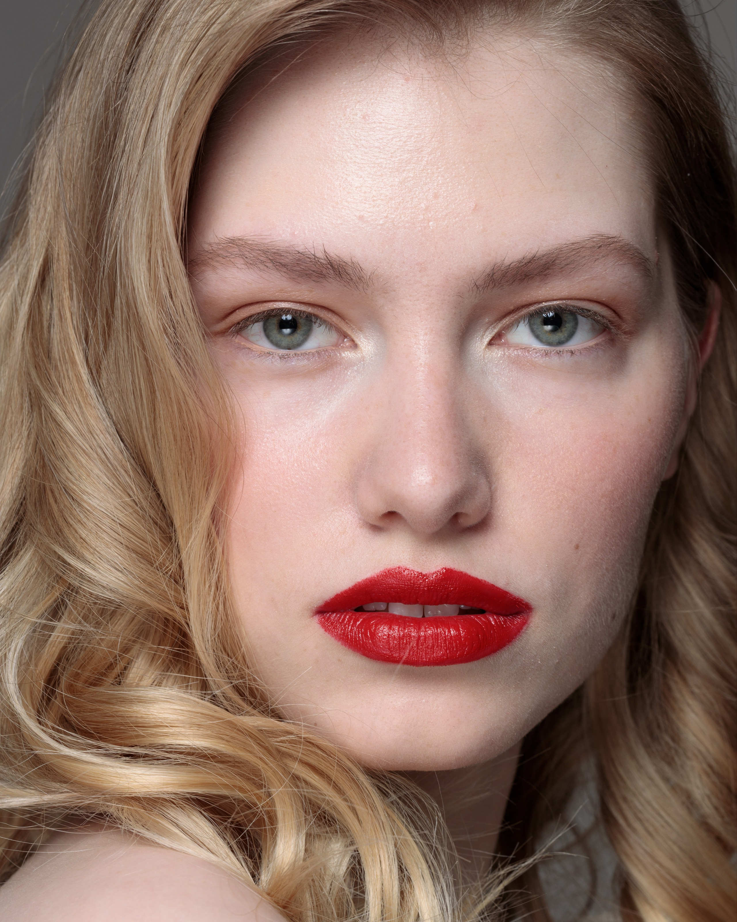 Retouching. Portrait photographer Toronto