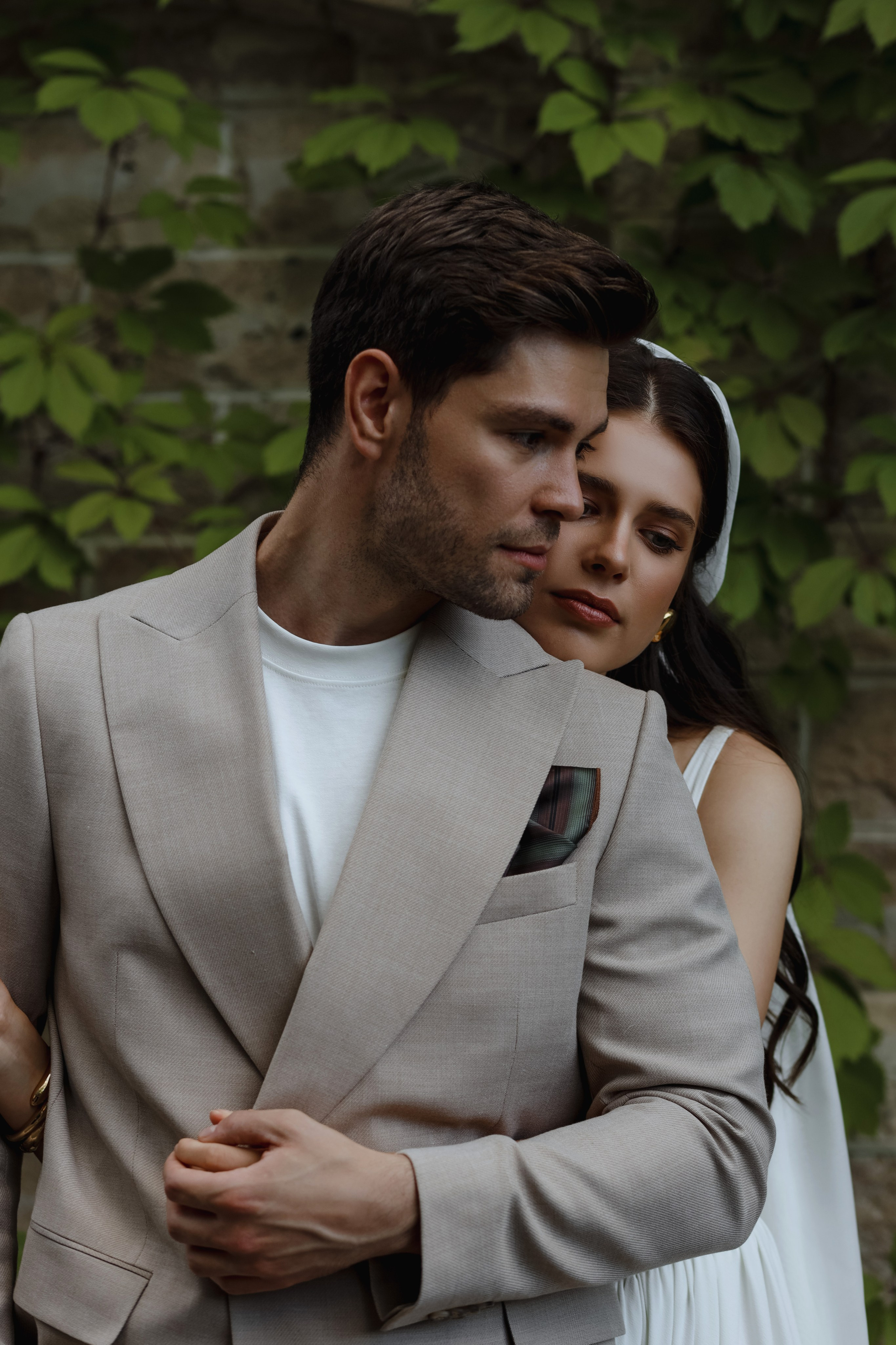 Крис и София