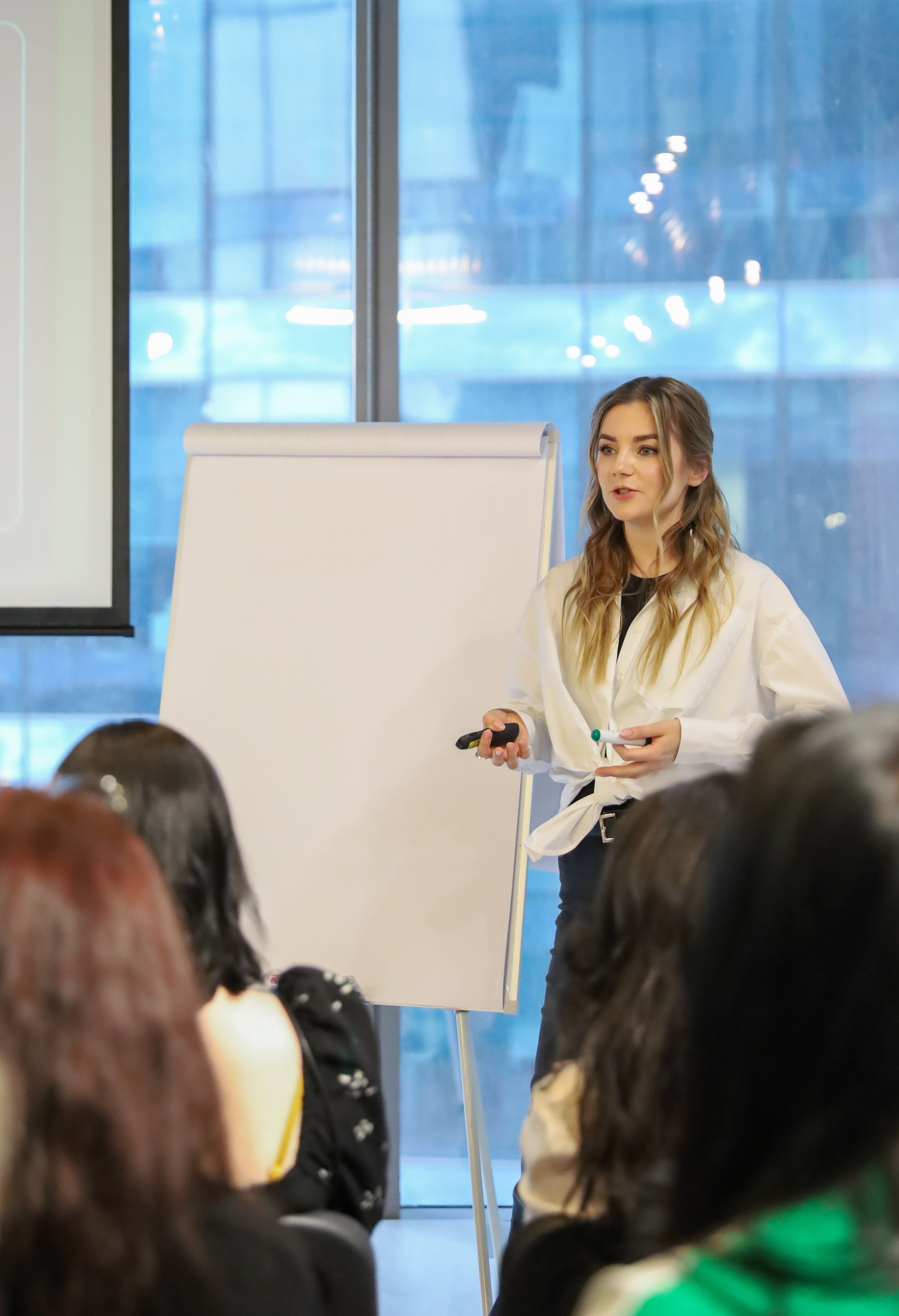 КОНФЕРЕНЦИЯ ВЫПУСКНИКОВ ШКОЛЫ ПРОДЮСИРОВАНИЯ АННЫ НОВИКОВОЙ. Фотограф мероприятий Ирина Каширина