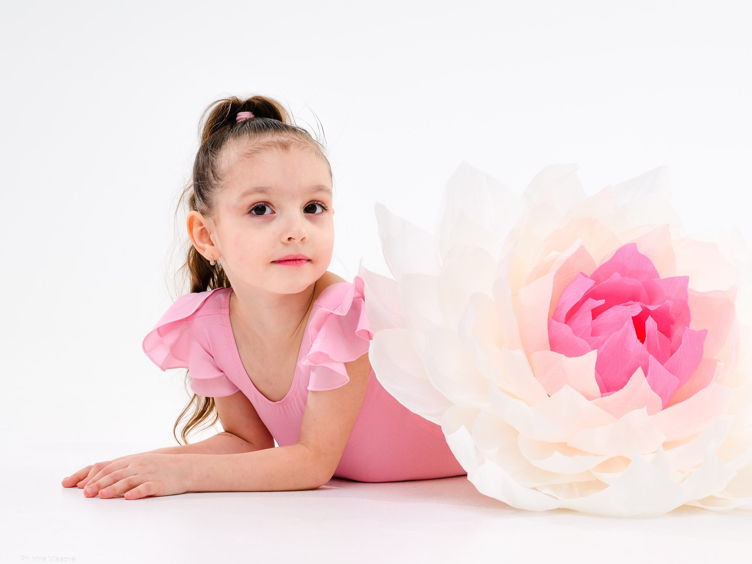 Девичий портрет маленькие артисты (дети 4-8 лет). Спортивный и портретный фотограф