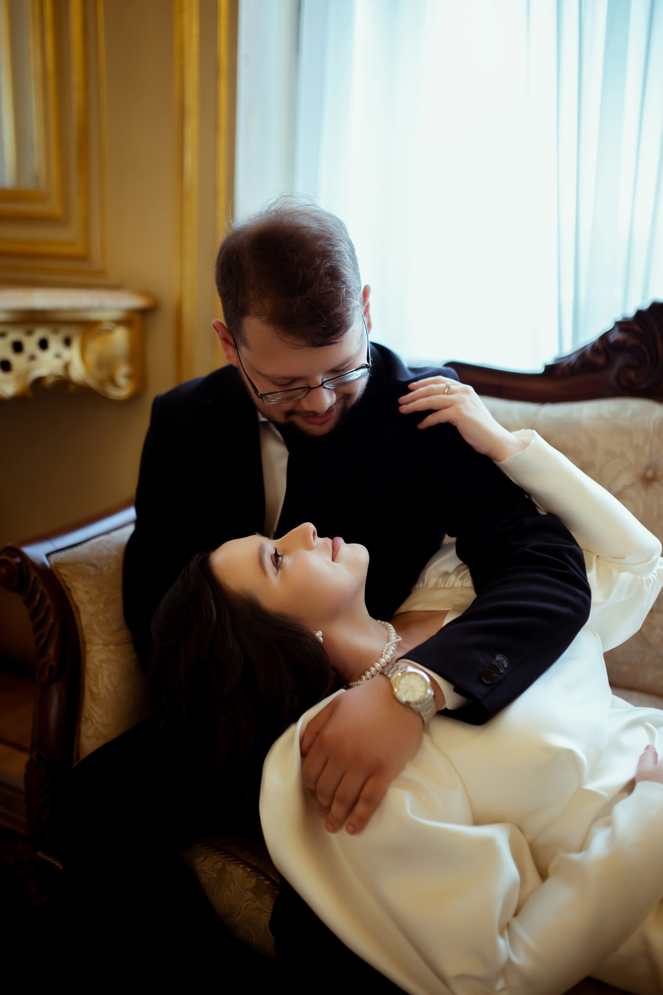 Свадебная фотосессия в первом дворце бракосочетания. Свадебный фотограф в Санкт-Петербурге Анна Суровцева