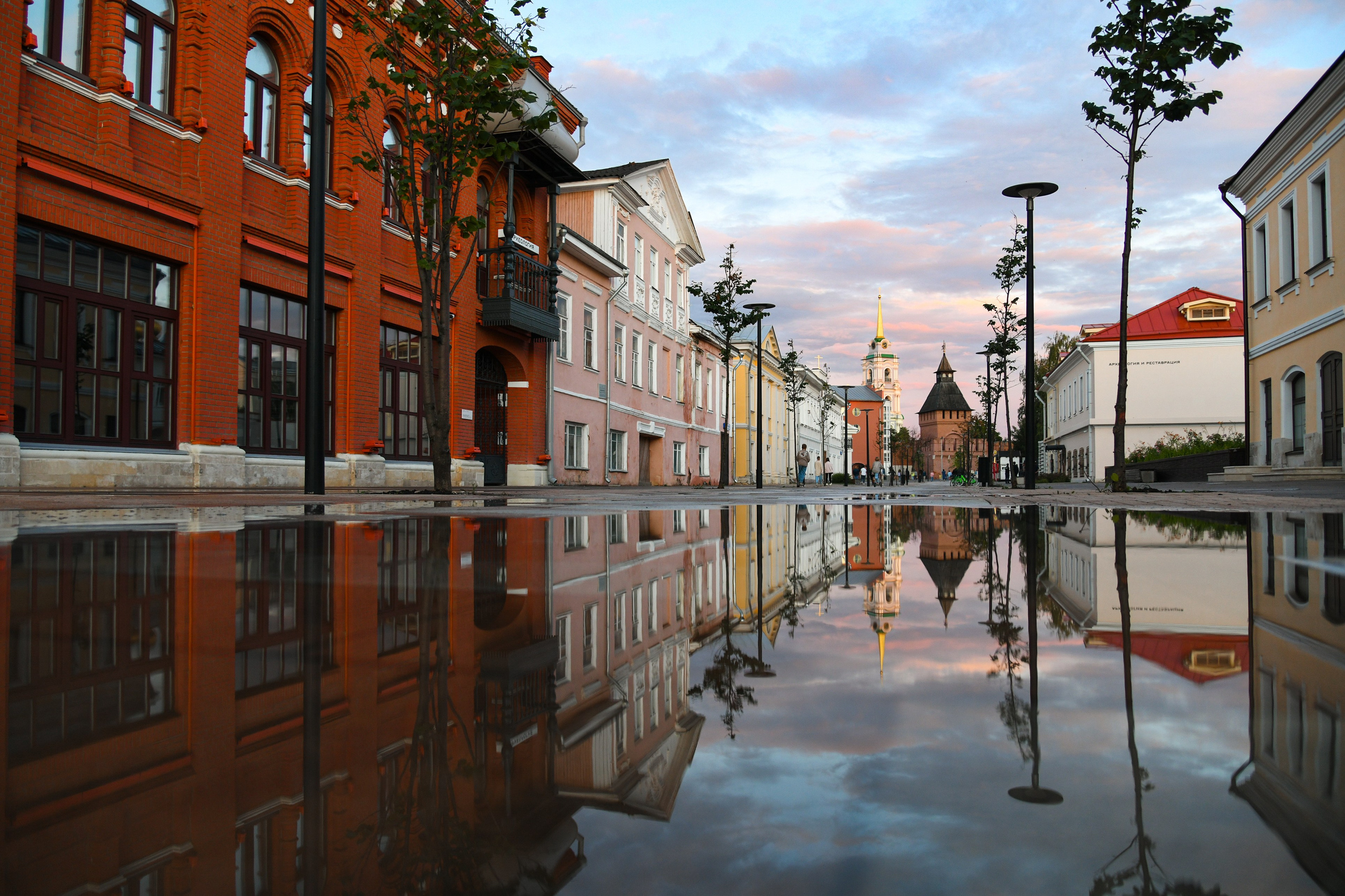 Улица Металлистов после дождя, лето