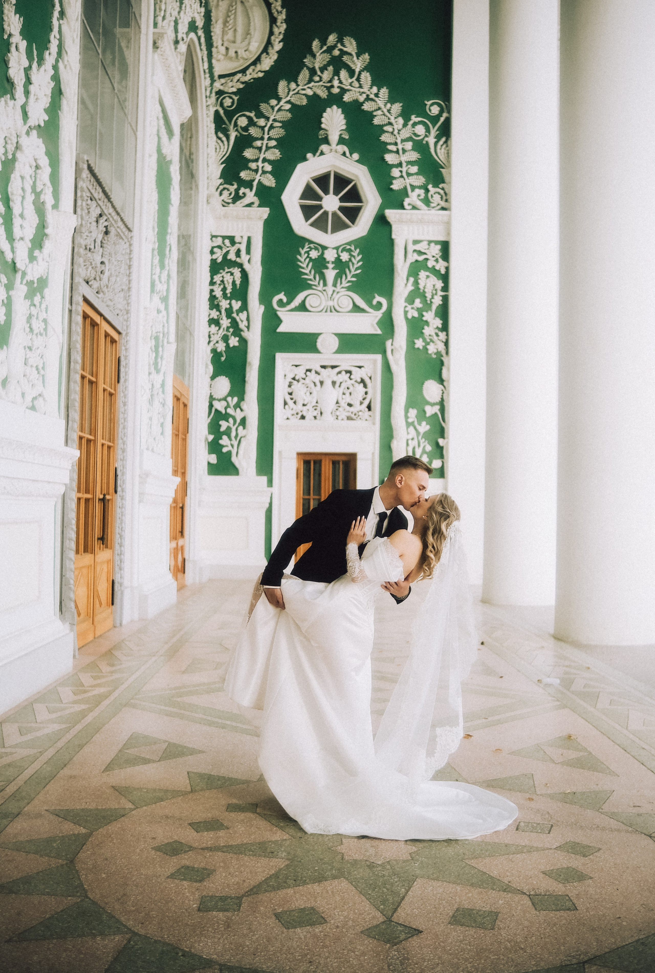 Полина & Илья. МСК ЗАГС ВДНХ. Phdkvmr.ru