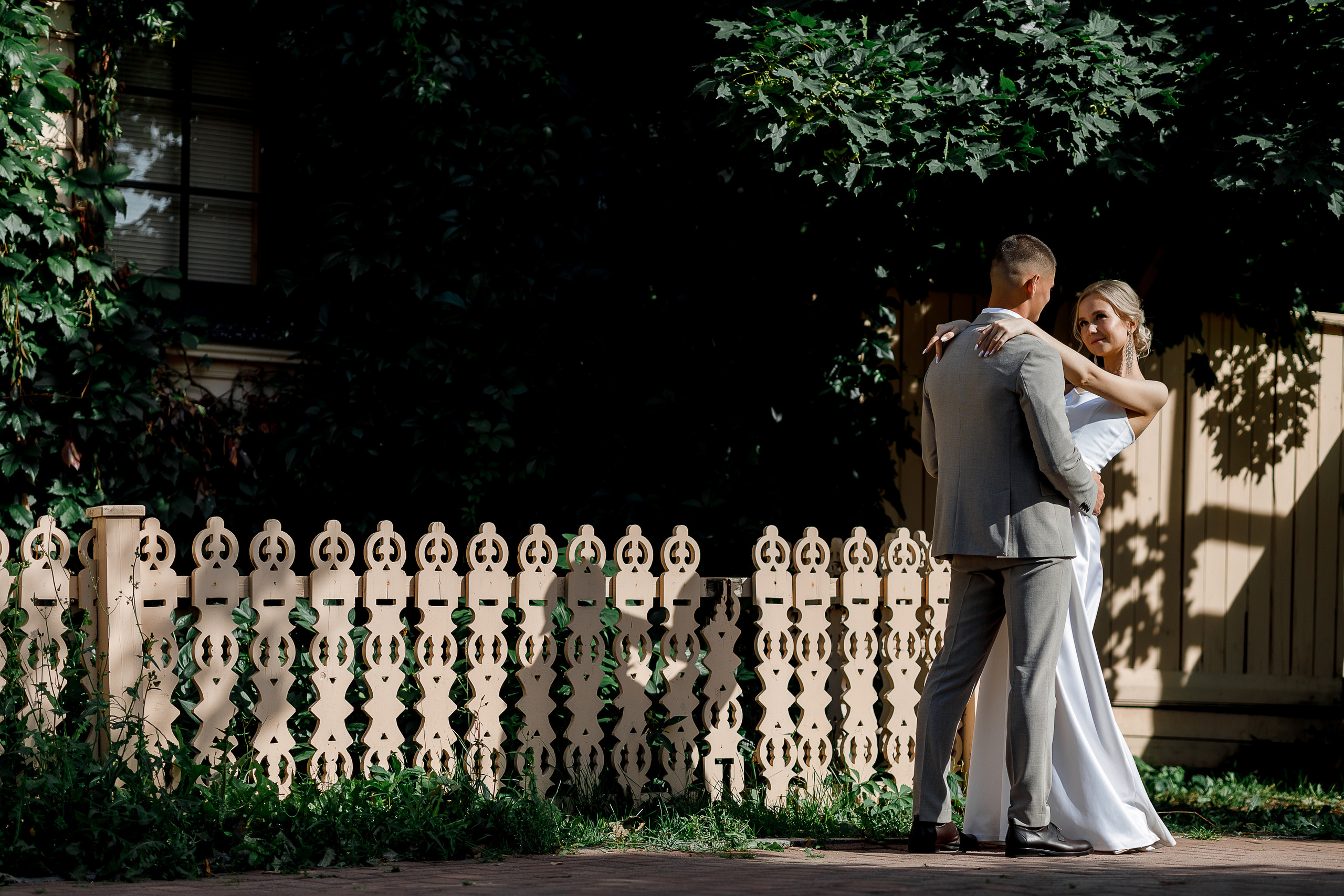 Романтическая фотосессия в самом центре города. Олег Сверчков | Свадебный фотограф Вологда