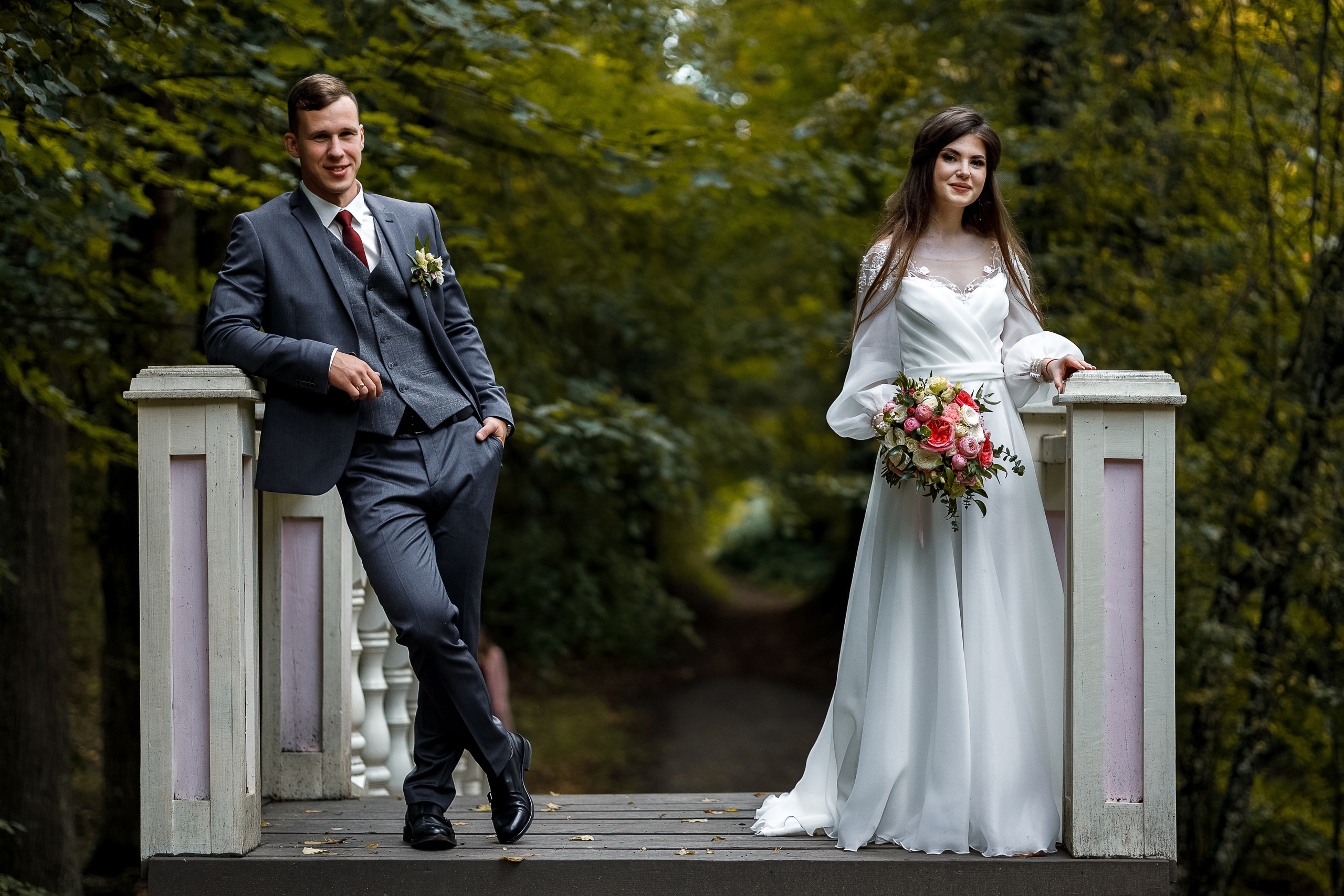 Традиционная свадебная церемония и романтическая фотосессия в парке. Олег Сверчков | Свадебный фотограф Вологда