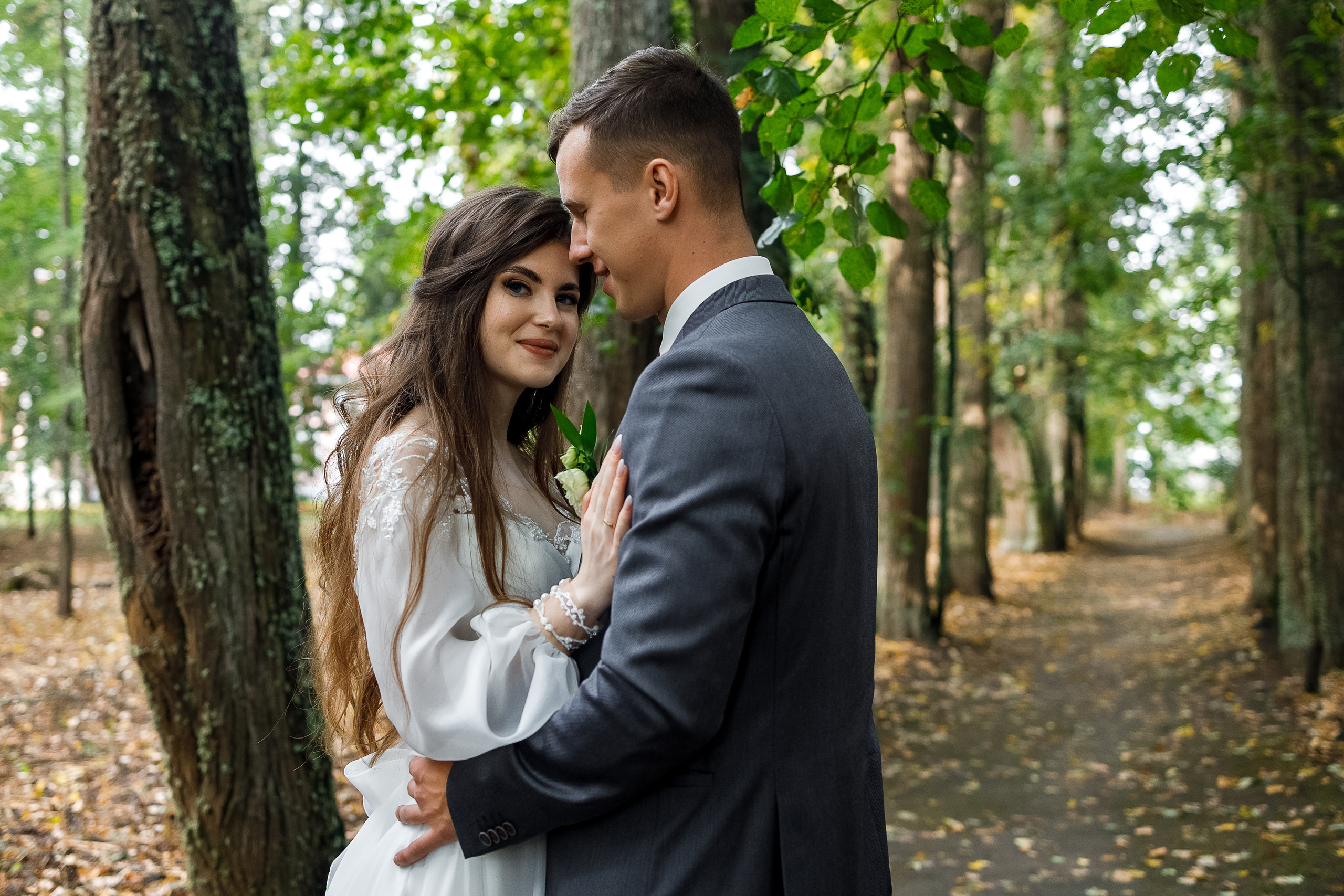 Традиционная свадебная церемония и романтическая фотосессия в парке. Олег Сверчков | Свадебный фотограф Вологда