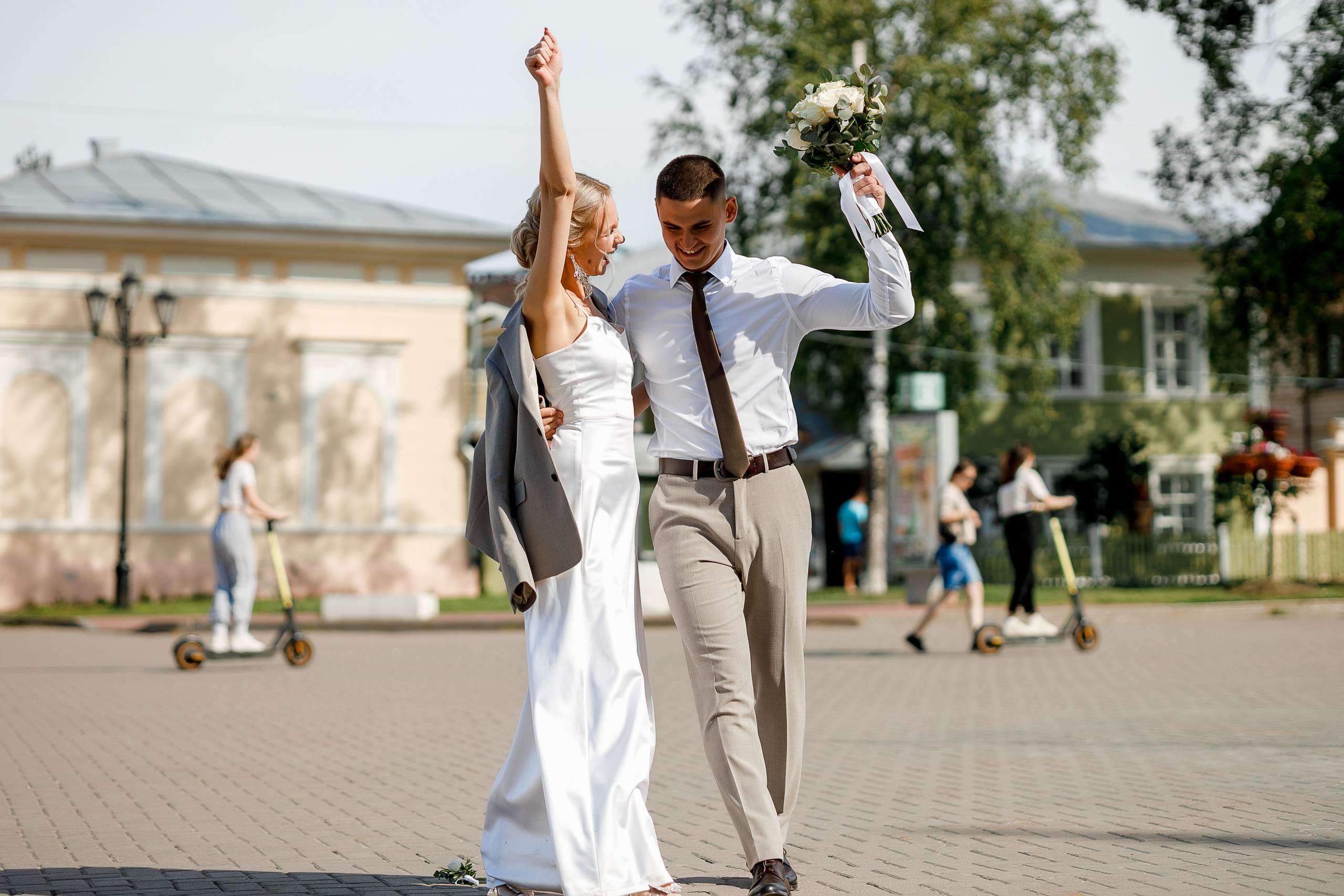 Романтическая фотосессия в самом центре города. Олег Сверчков | Свадебный фотограф Вологда