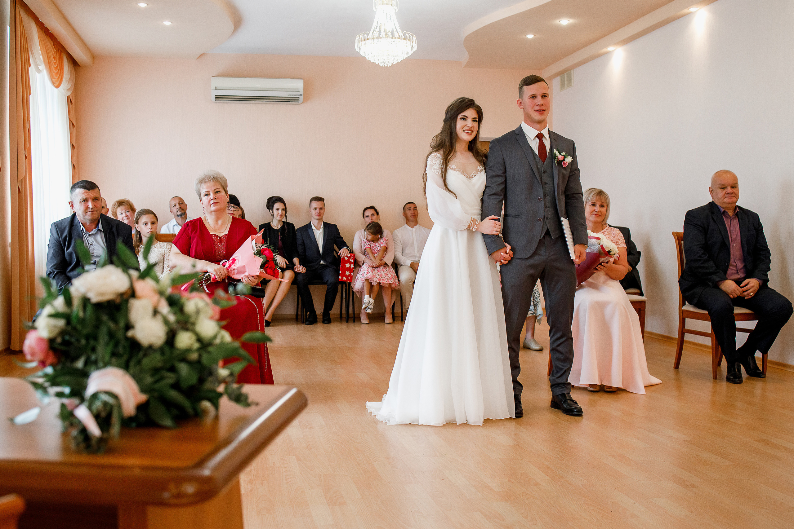 Традиционная свадебная церемония и романтическая фотосессия в парке. Олег Сверчков | Свадебный фотограф Вологда