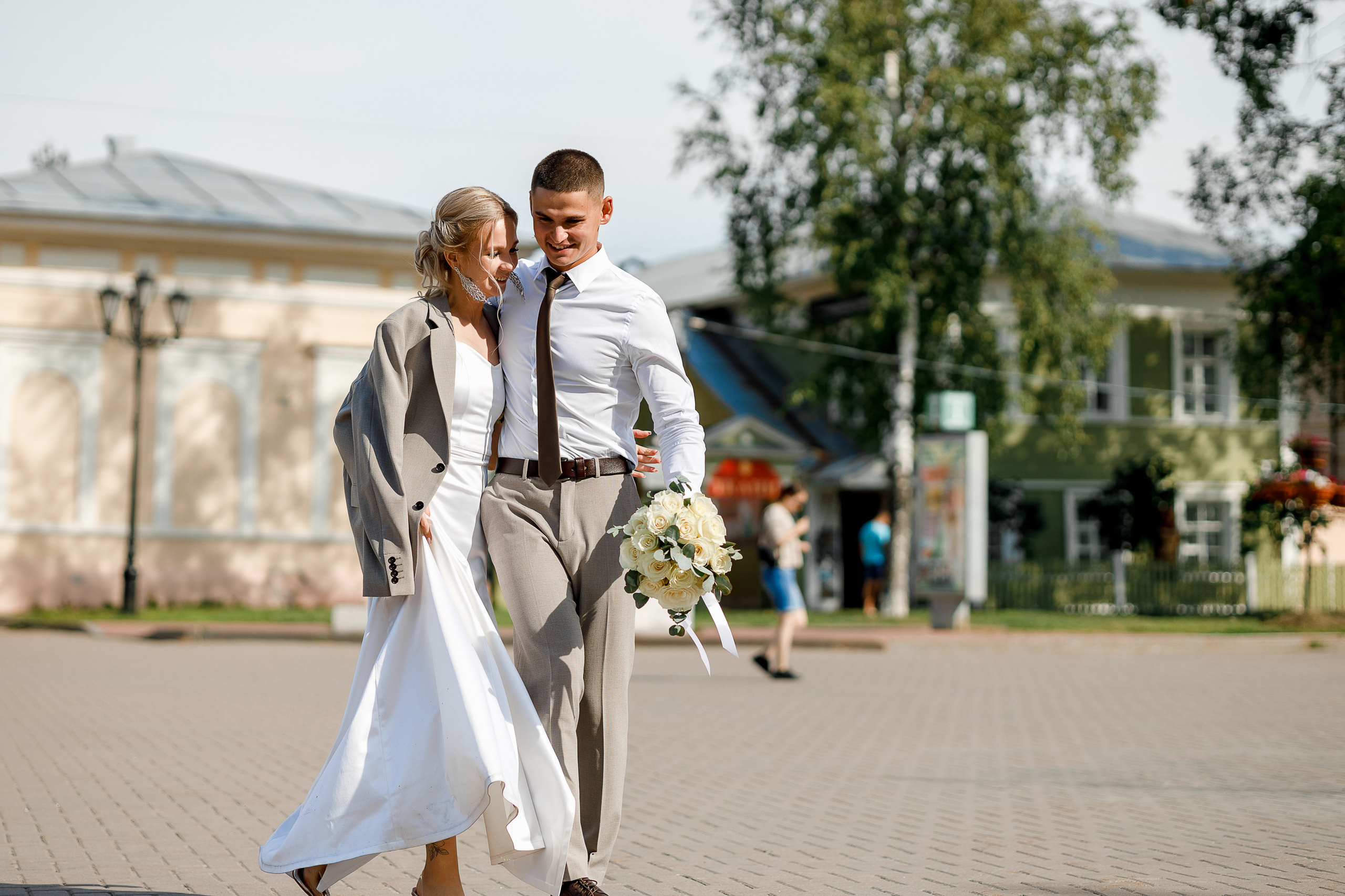 Романтическая фотосессия в самом центре города. Олег Сверчков | Свадебный фотограф Вологда