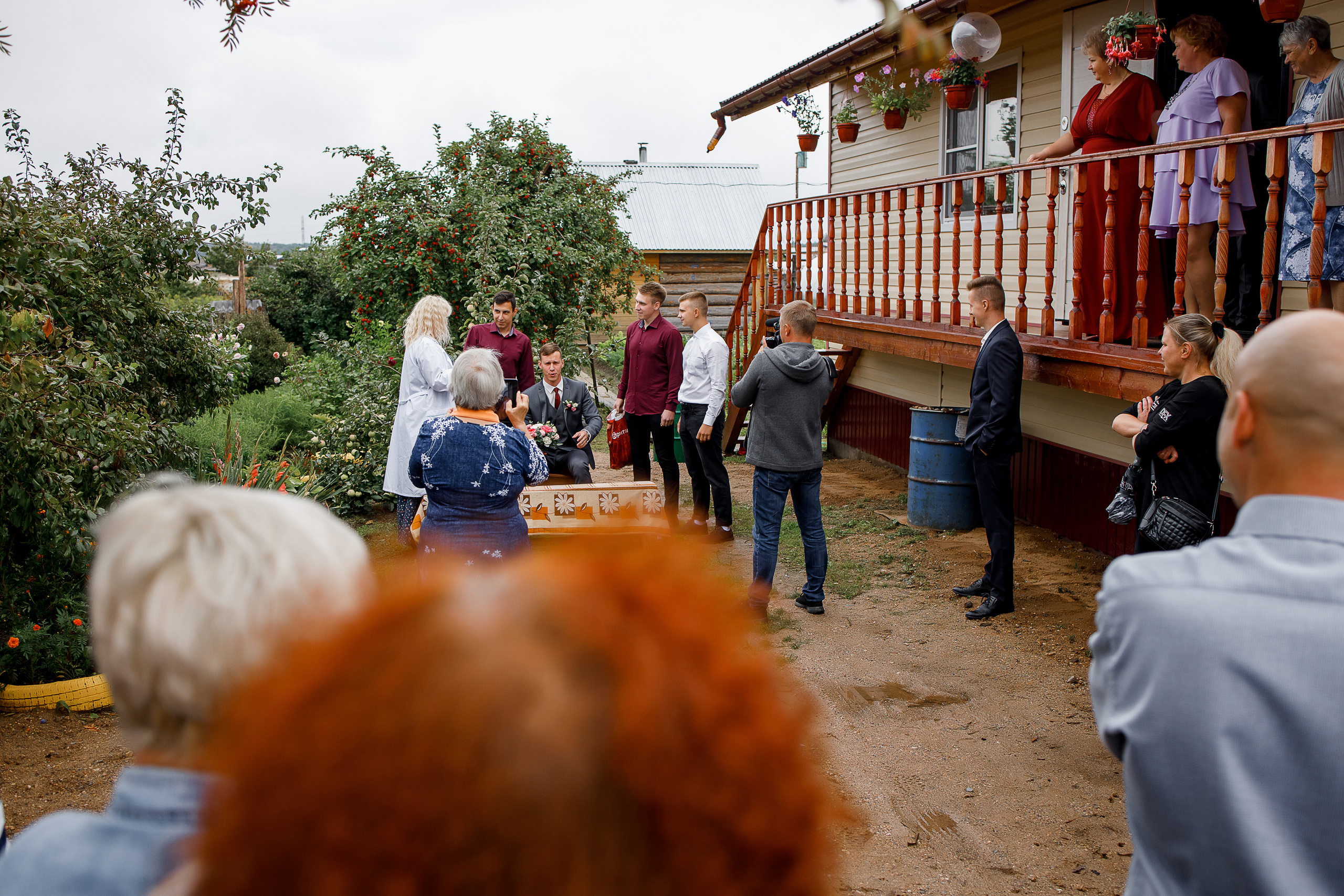 Традиционная свадебная церемония и романтическая фотосессия в парке. Олег Сверчков | Свадебный фотограф Вологда