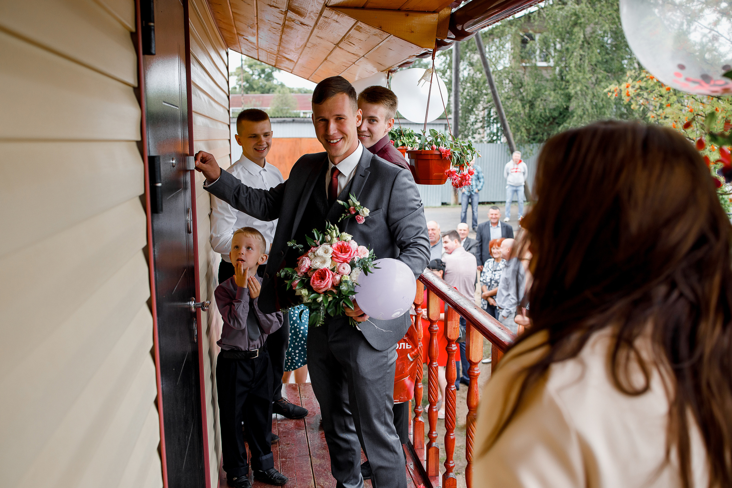 Традиционная свадебная церемония и романтическая фотосессия в парке. Олег Сверчков | Свадебный фотограф Вологда