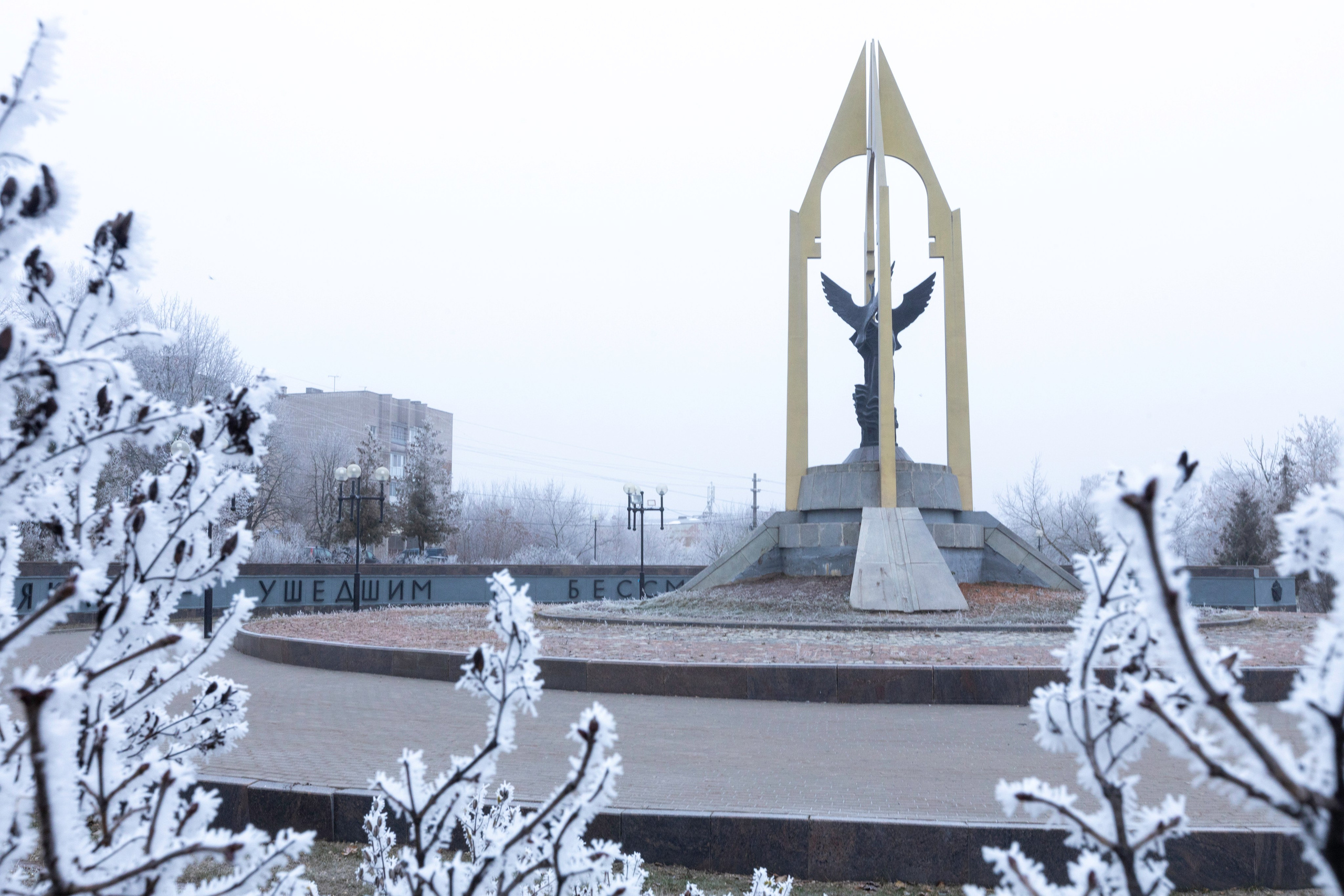 Иней — Менделеевский. Мемориалы Героям Великой Отечественной Войны. Фотограф в Туле Крупский АнДРей. Фотостудия «КАДР71» в Туле