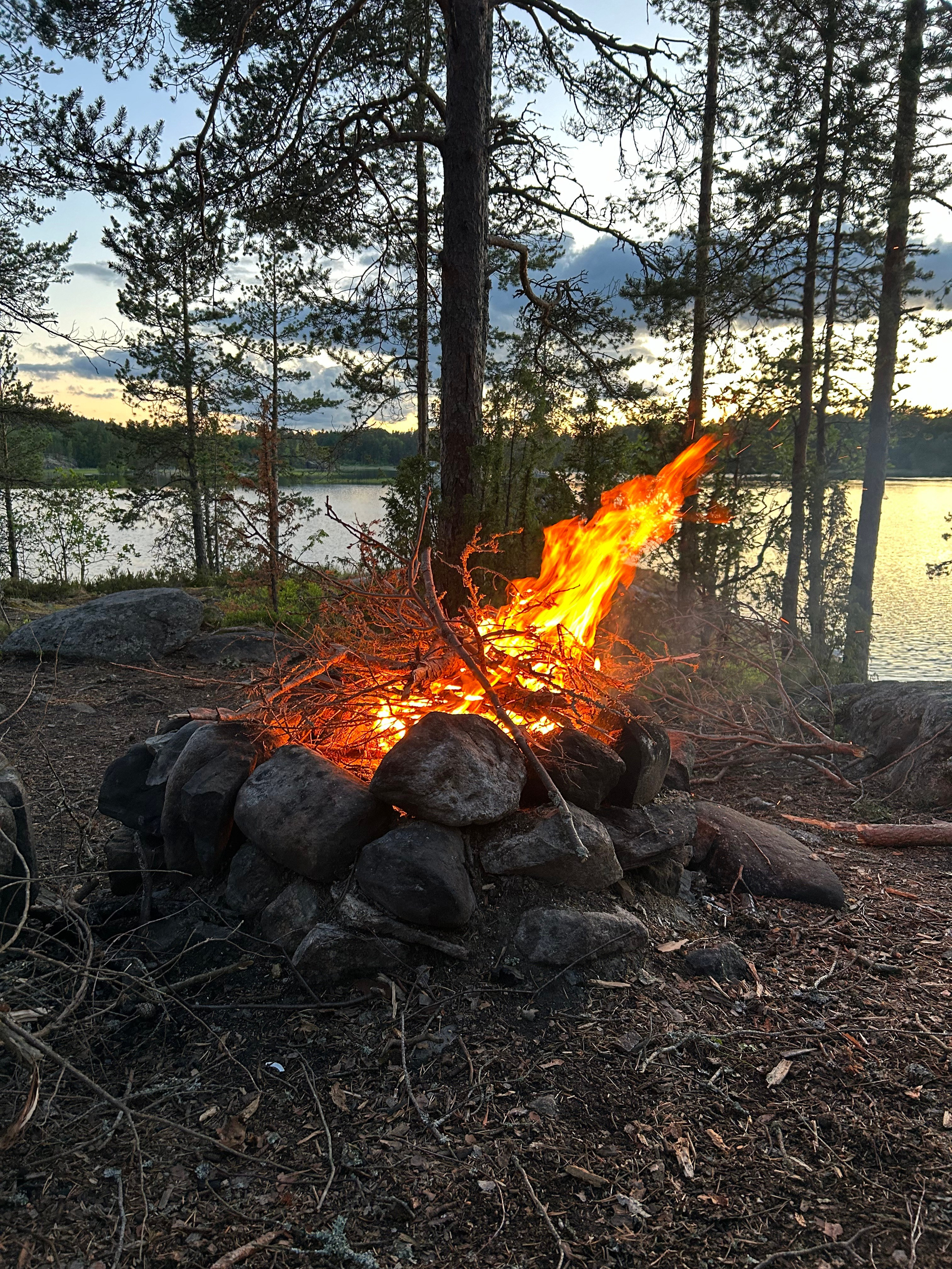 ТЕПЛЫЙ ТУР ПО ОСЕННЕЙ КАРЕЛИИ. INNERBLOOM TRAVEL-путешествия для авантюристов, мечтателей и настоящих гурманов по России и миру