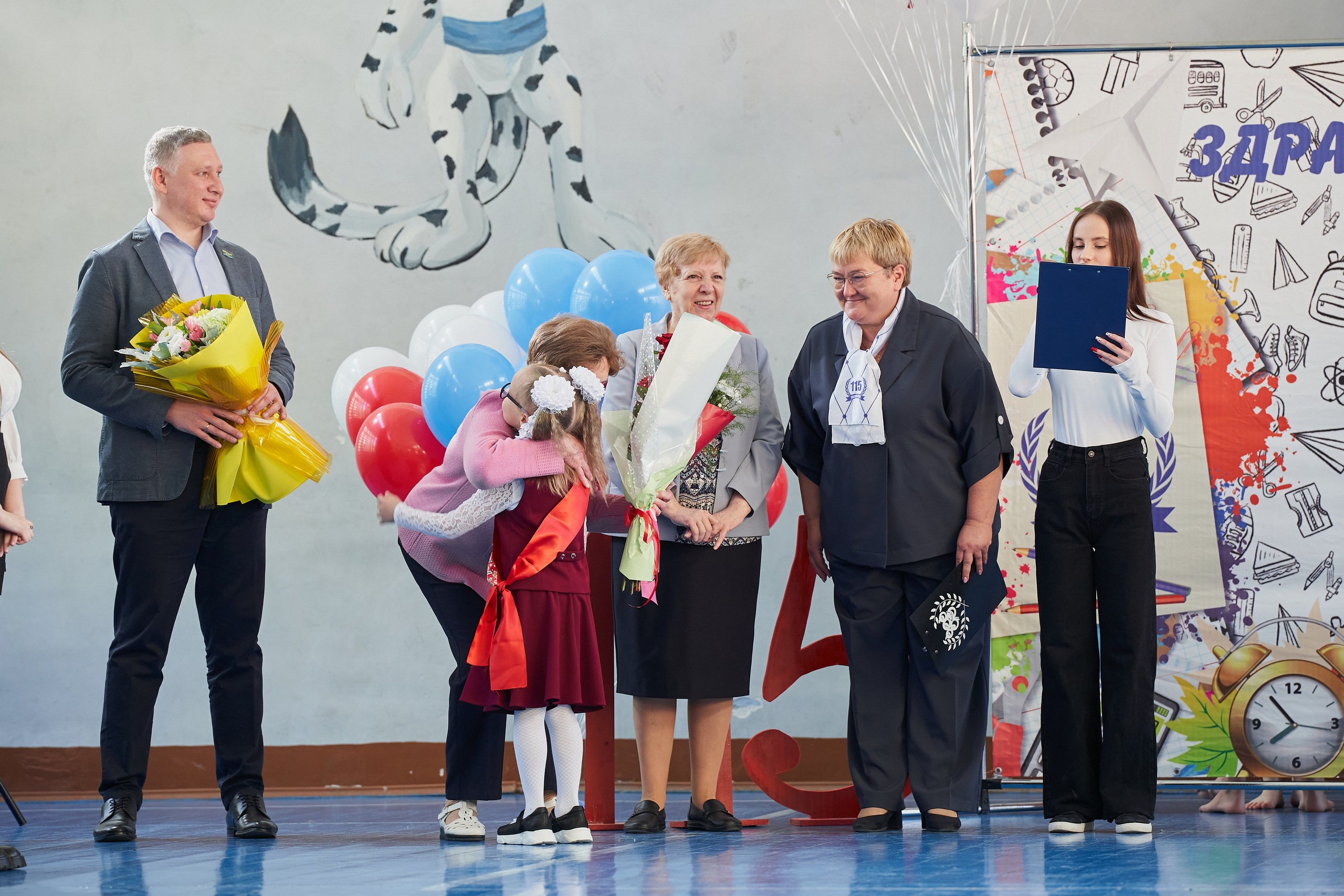 Школьная линейка 1 сентября. Выпускные альбомы в Екатеринбурге, от Анастасии Саловой