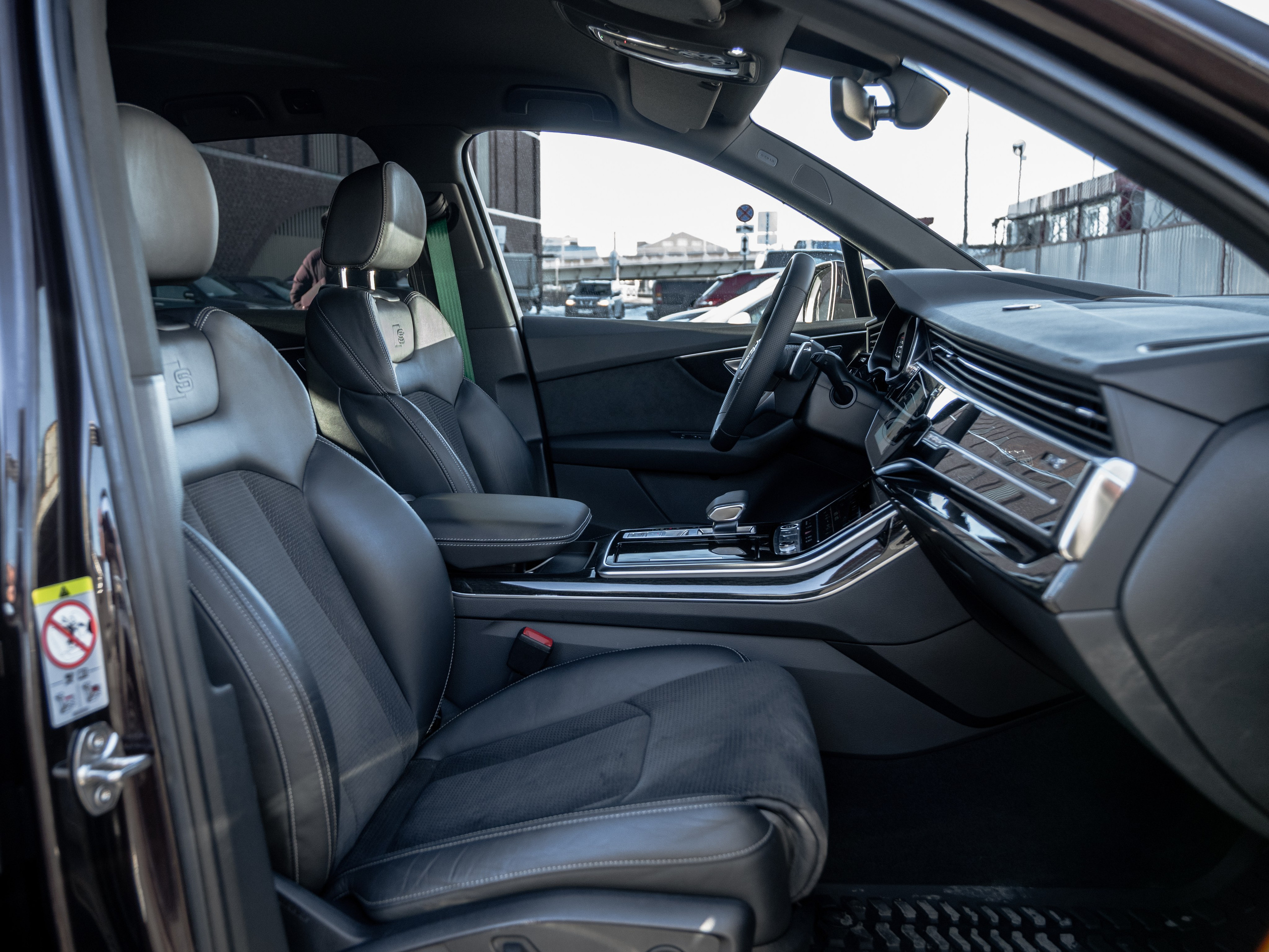 AUDI Q7. Opasnophoto