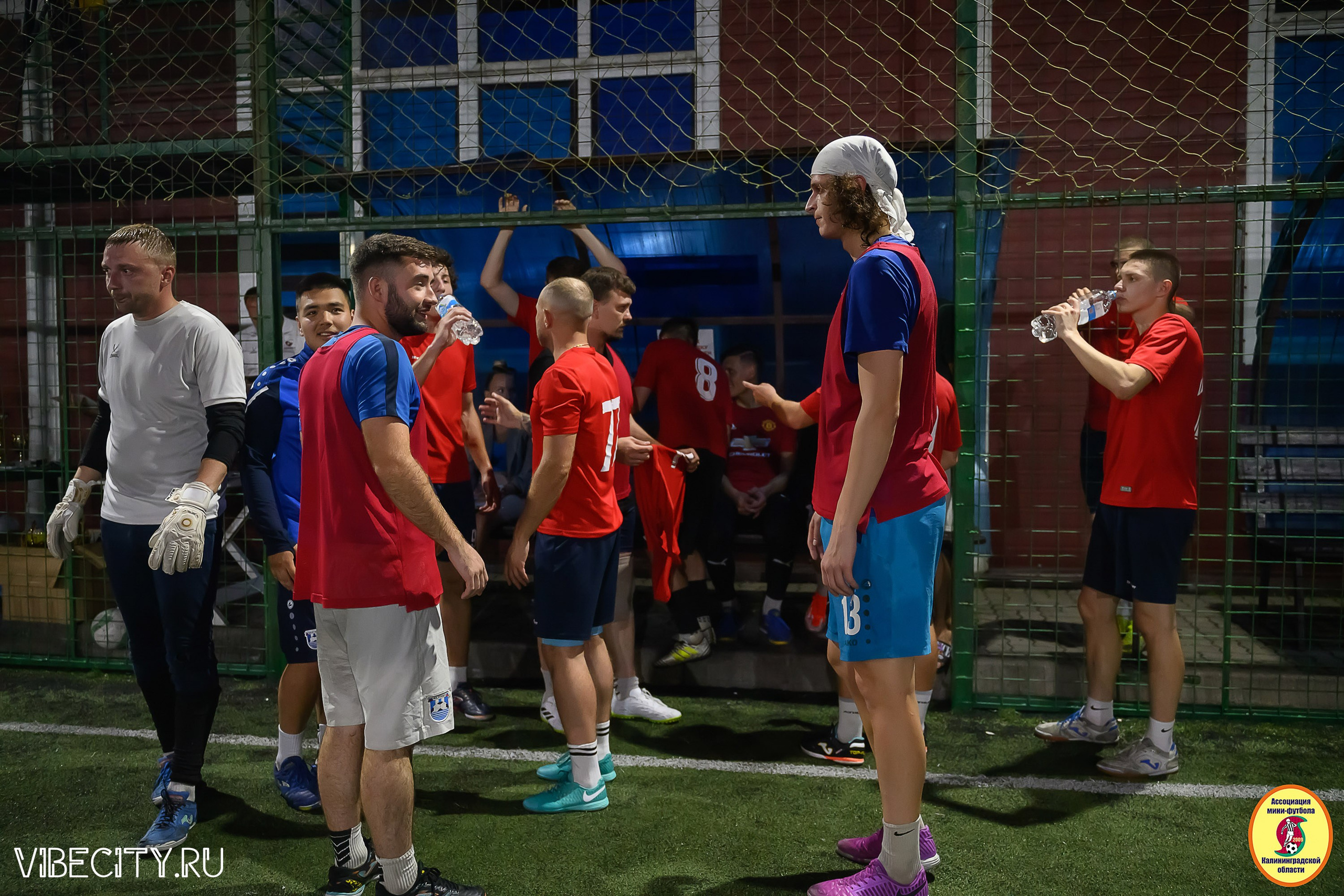 ФИНАЛЬНЫЕ ИГРЫ КУБКА МИНИ-ФУТБОЛЬНОЙ ЛИГИ И КУБКА КОРПОРАТИВНОЙ МФЛ 2025. VIBECITY.RU Вайб Сити Ру Фоторепортажи Фотоотчеты Калининград