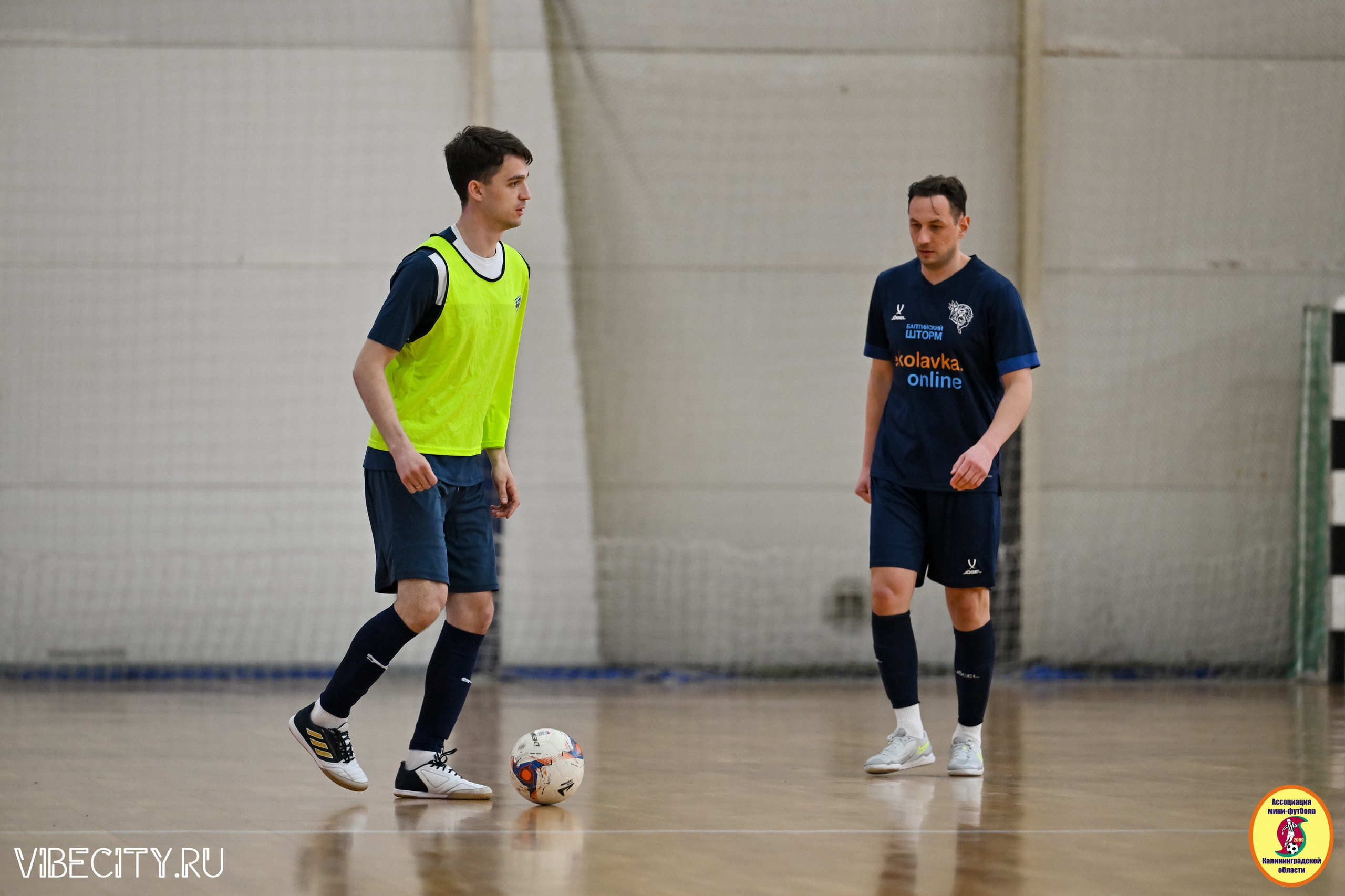 8 тур Корпоративной Бизнес-Лиги по футзалу. VIBECITY.RU Вайб Сити Ру Фоторепортажи Фотоотчеты Калининград
