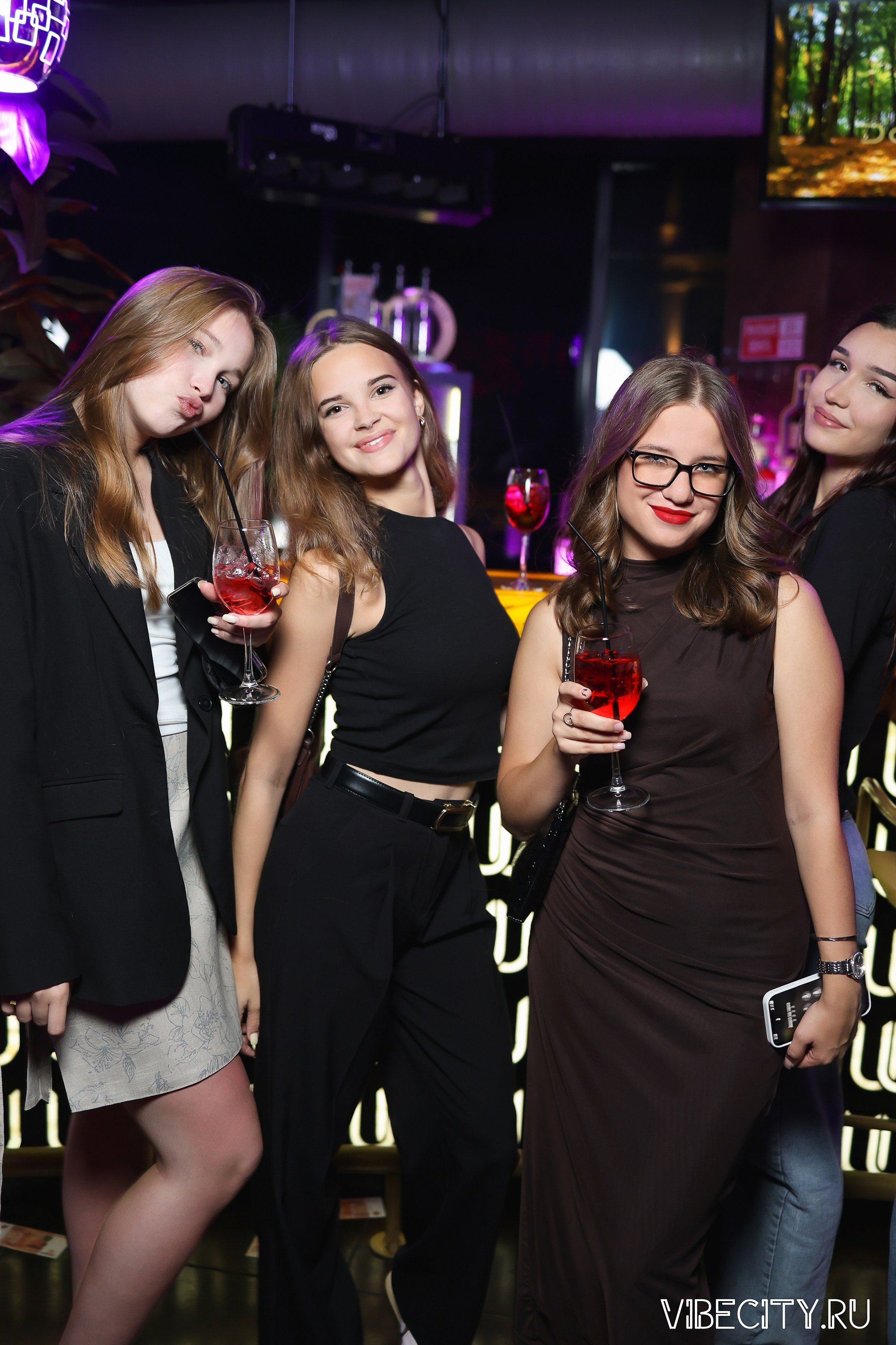 DOUBLE U. VIBECITY.RU Вайб Сити Ру Фоторепортажи Фотоотчеты Калининград