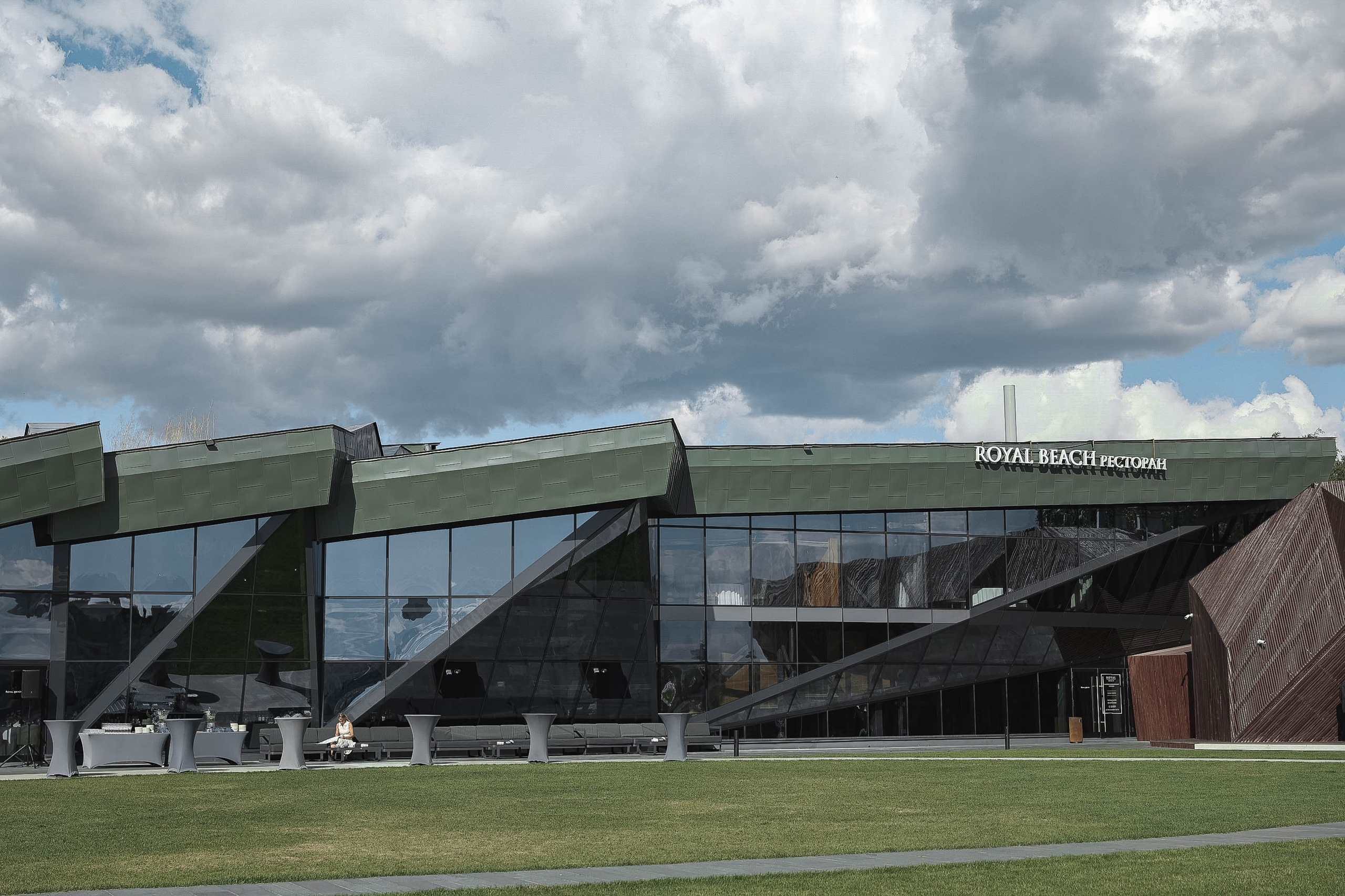 БАРРИКАДА С ДНЕМ РОЖДЕНИЯ. Свадебный фотограф в Санкт-Петербурге Александр Пащенко