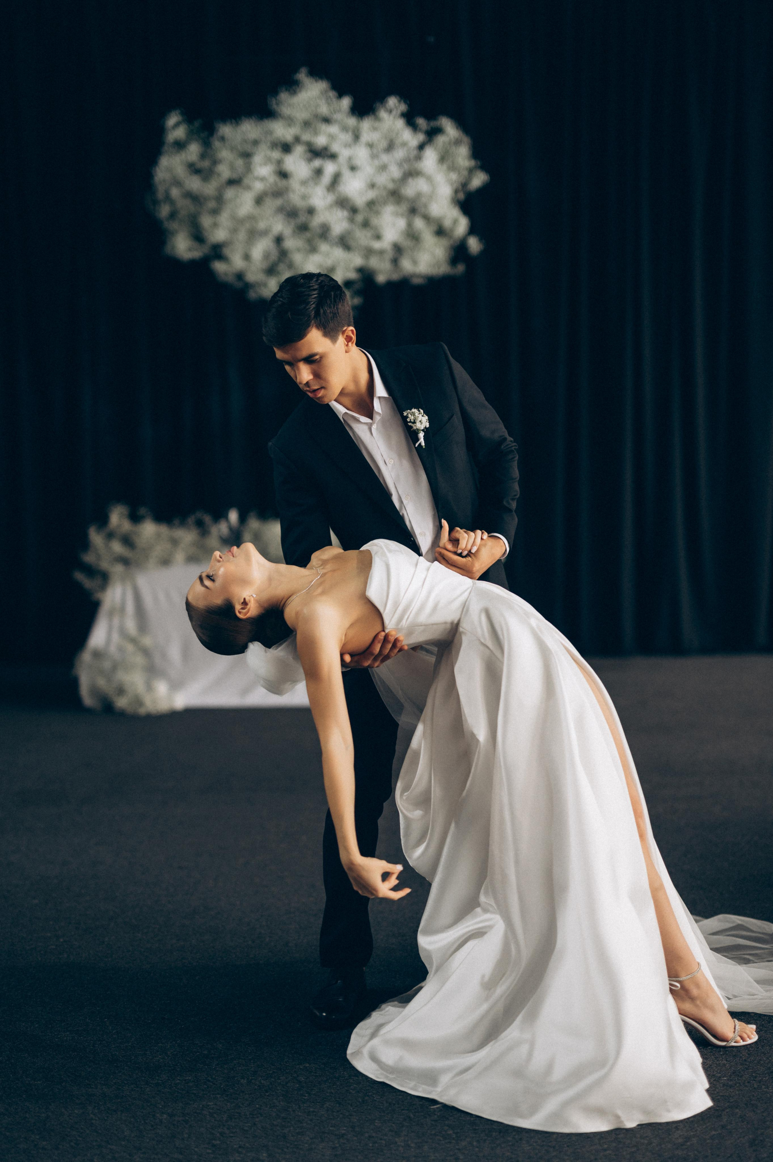 ОДНА СВАДЬБА ПОЛНОСТЬЮ. Свадебный организатор в Ростове-на-Дону Яснов Роман