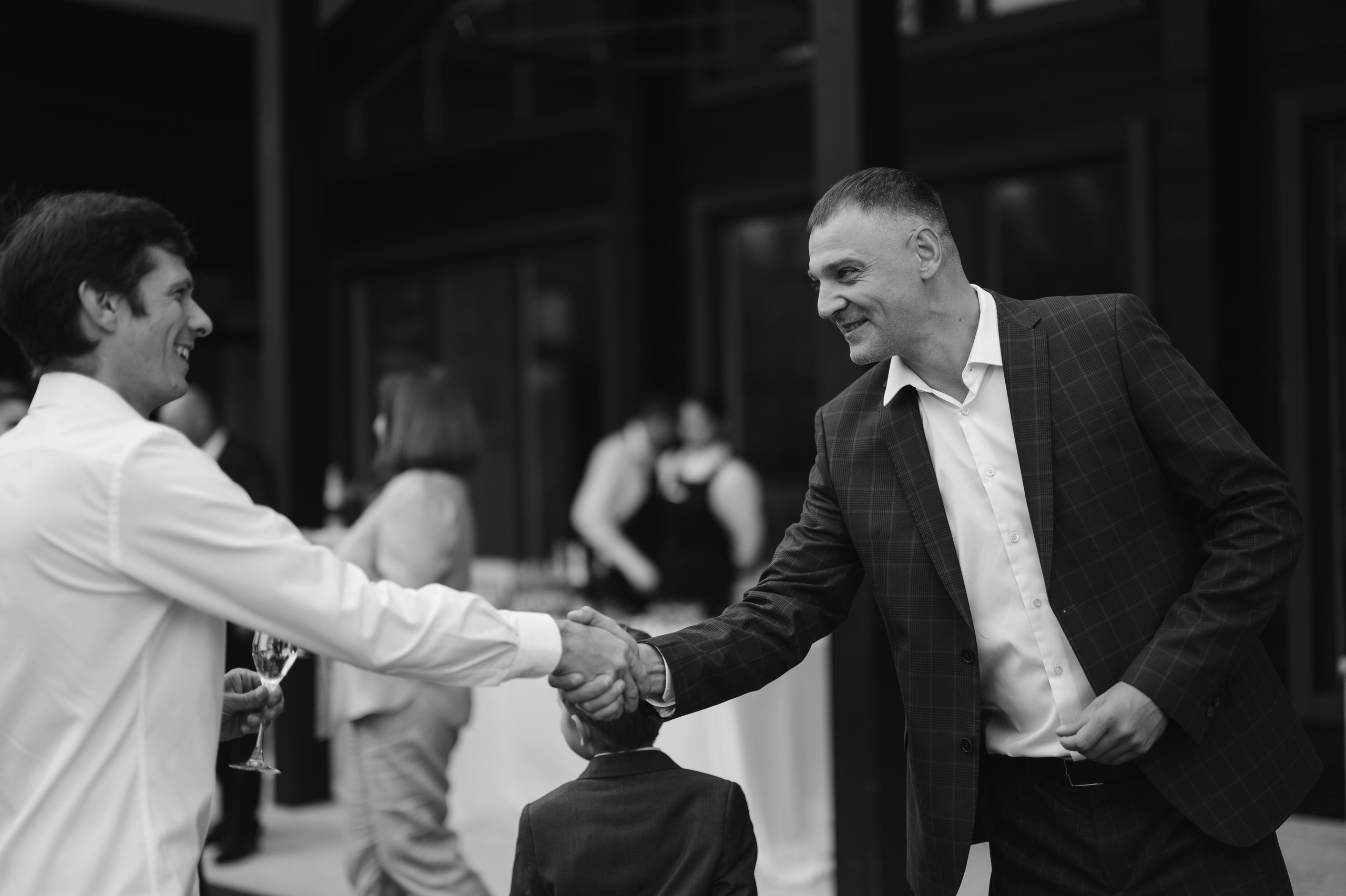 ОДНА СВАДЬБА ПОЛНОСТЬЮ. Свадебный организатор в Ростове-на-Дону Яснов Роман