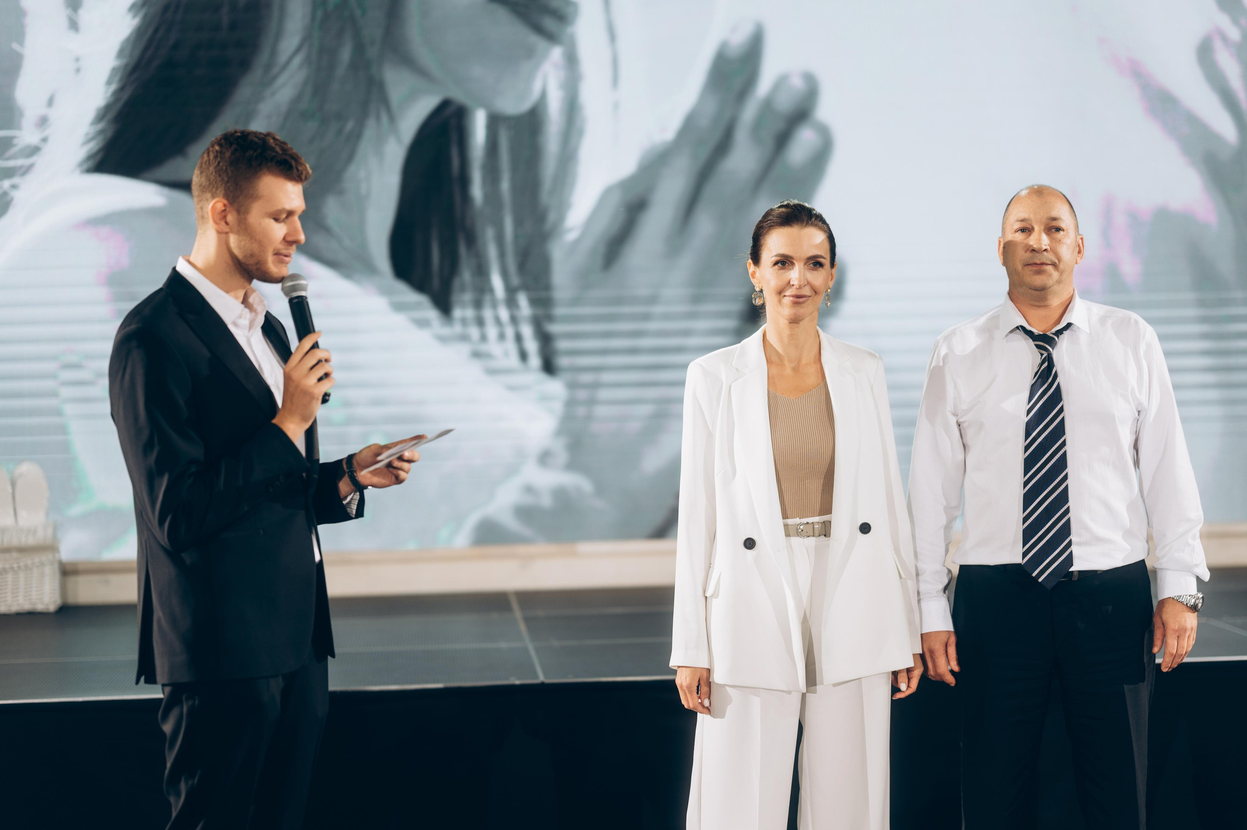 ОДНА СВАДЬБА ПОЛНОСТЬЮ. Свадебный организатор в Ростове-на-Дону Яснов Роман