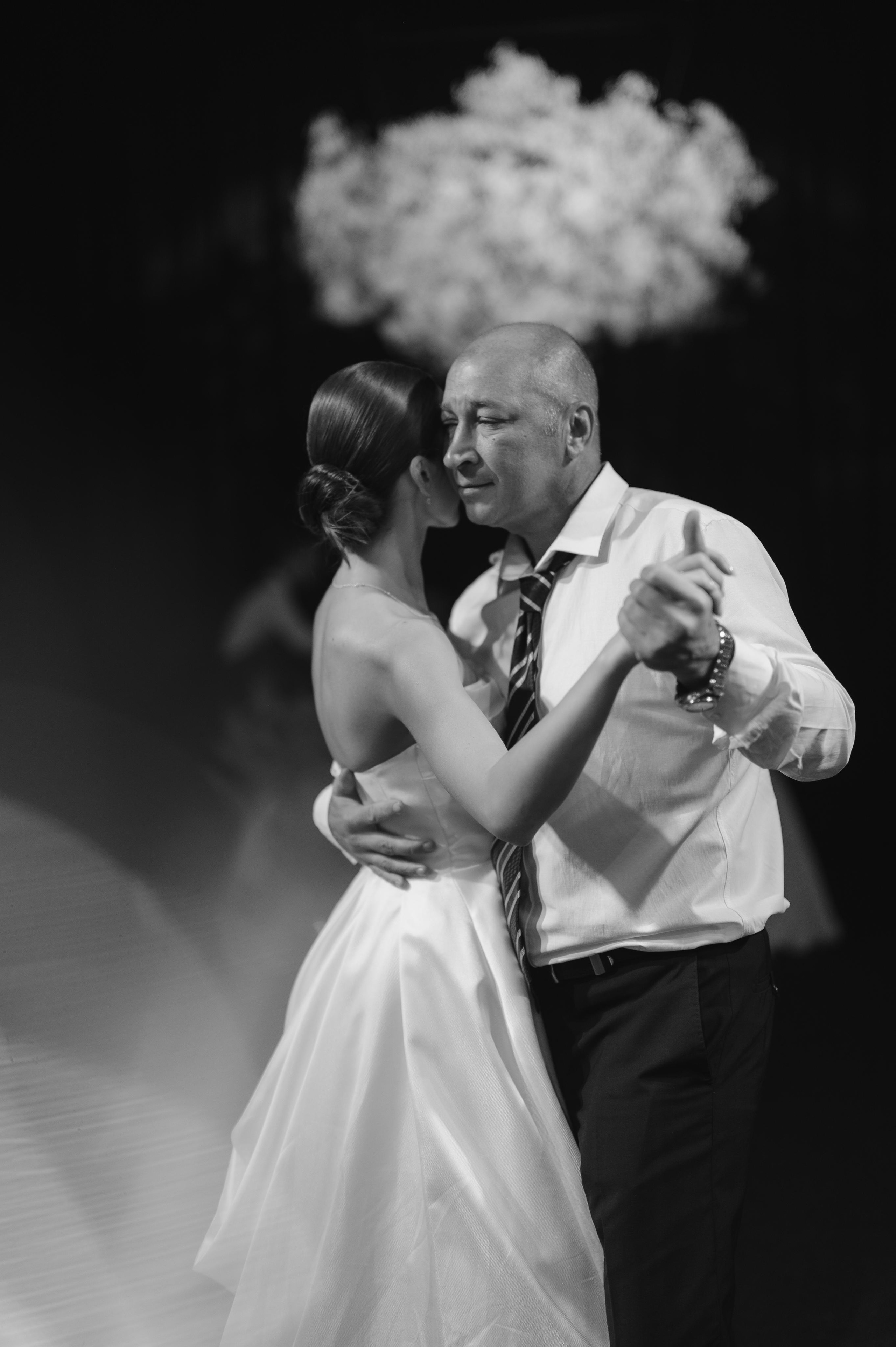 ОДНА СВАДЬБА ПОЛНОСТЬЮ. Свадебный организатор в Ростове-на-Дону Яснов Роман