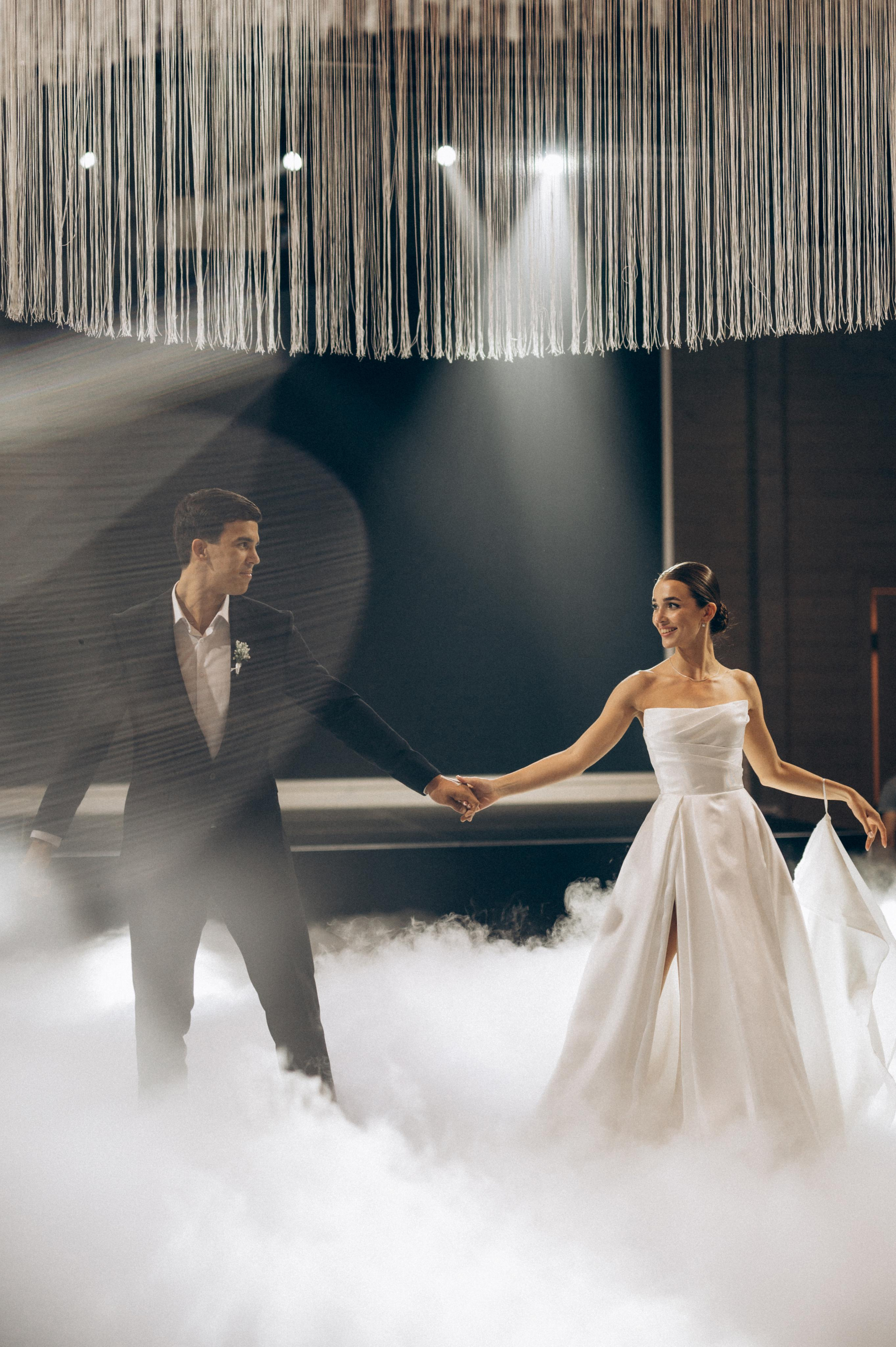 ОДНА СВАДЬБА ПОЛНОСТЬЮ. Свадебный организатор в Ростове-на-Дону Яснов Роман