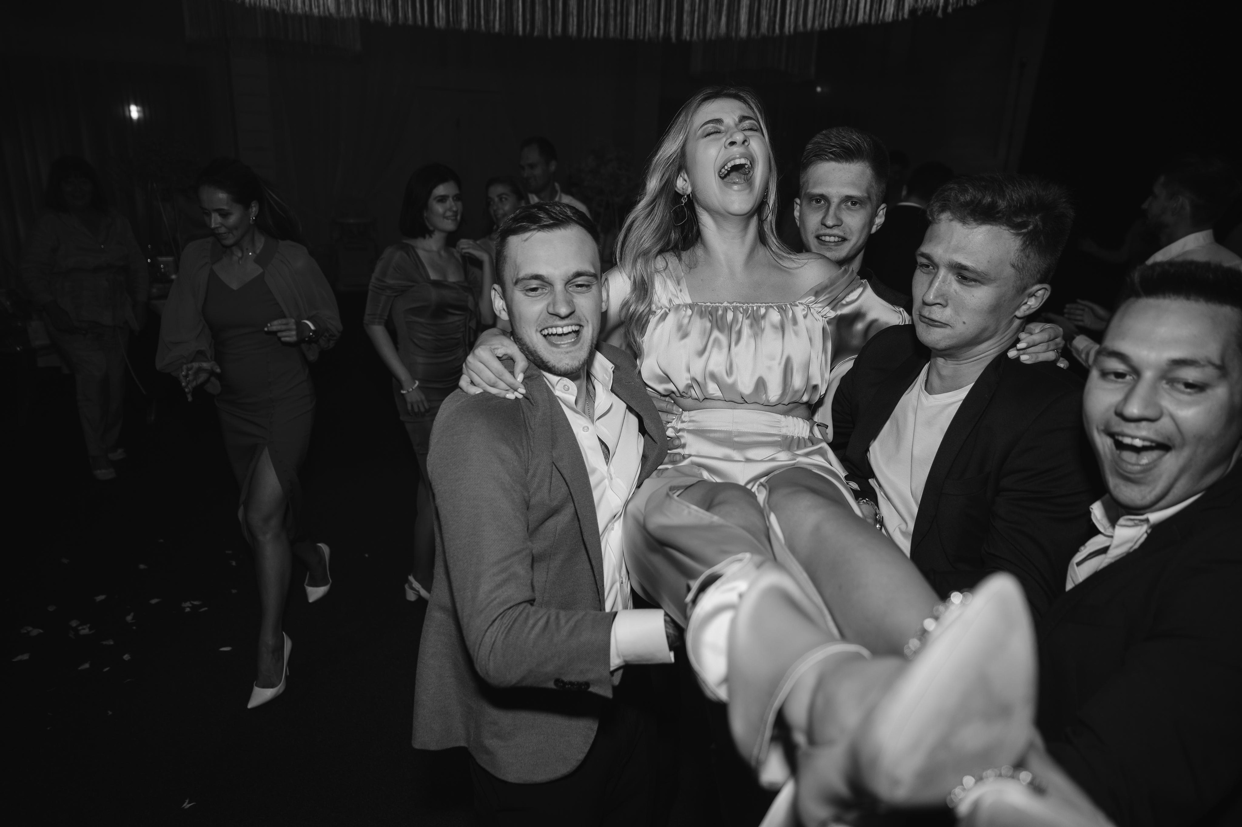 ОДНА СВАДЬБА ПОЛНОСТЬЮ. Свадебный организатор в Ростове-на-Дону Яснов Роман