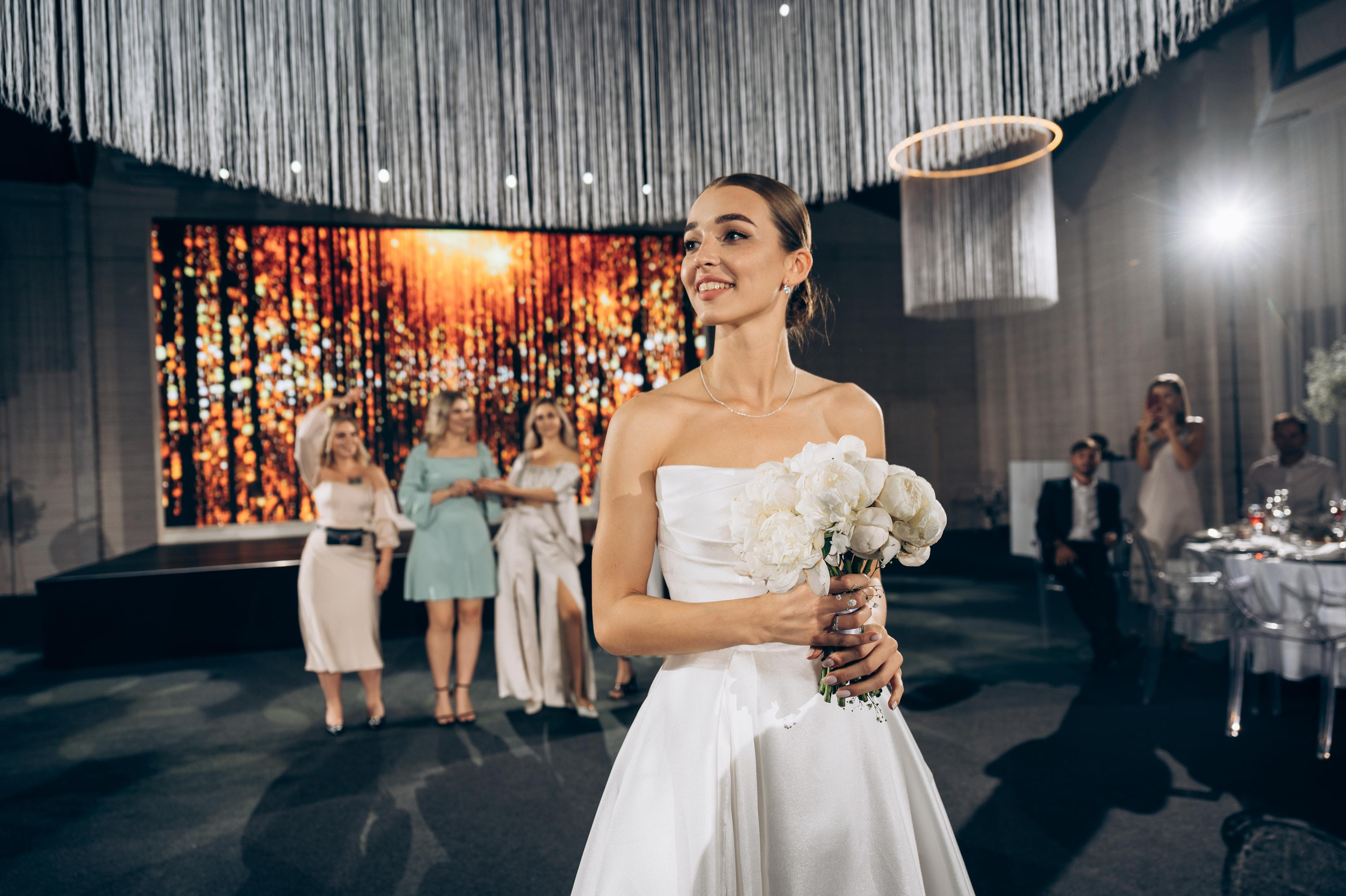 ОДНА СВАДЬБА ПОЛНОСТЬЮ. Свадебный организатор в Ростове-на-Дону Яснов Роман