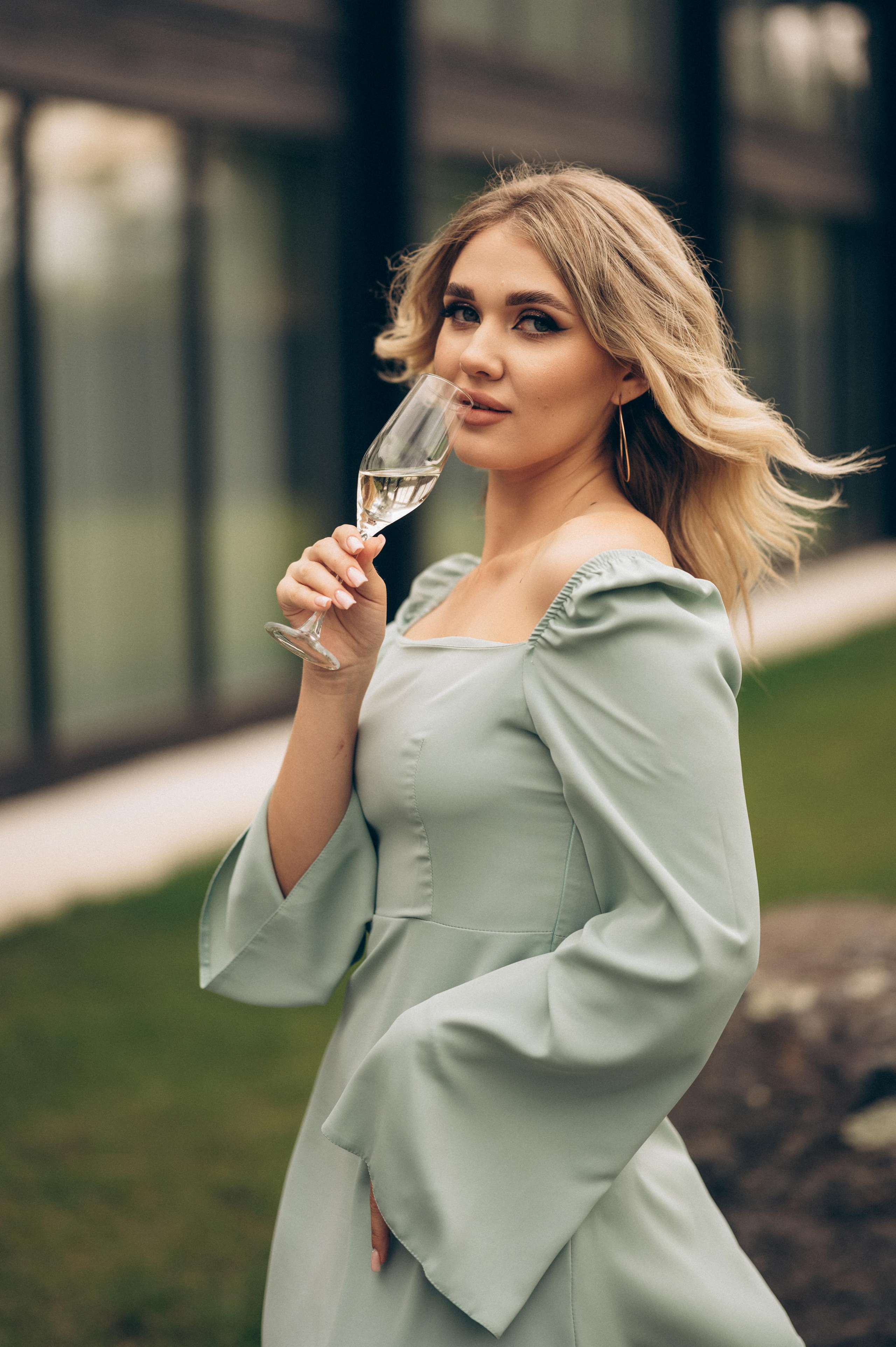 ОДНА СВАДЬБА ПОЛНОСТЬЮ. Свадебный организатор в Ростове-на-Дону Яснов Роман