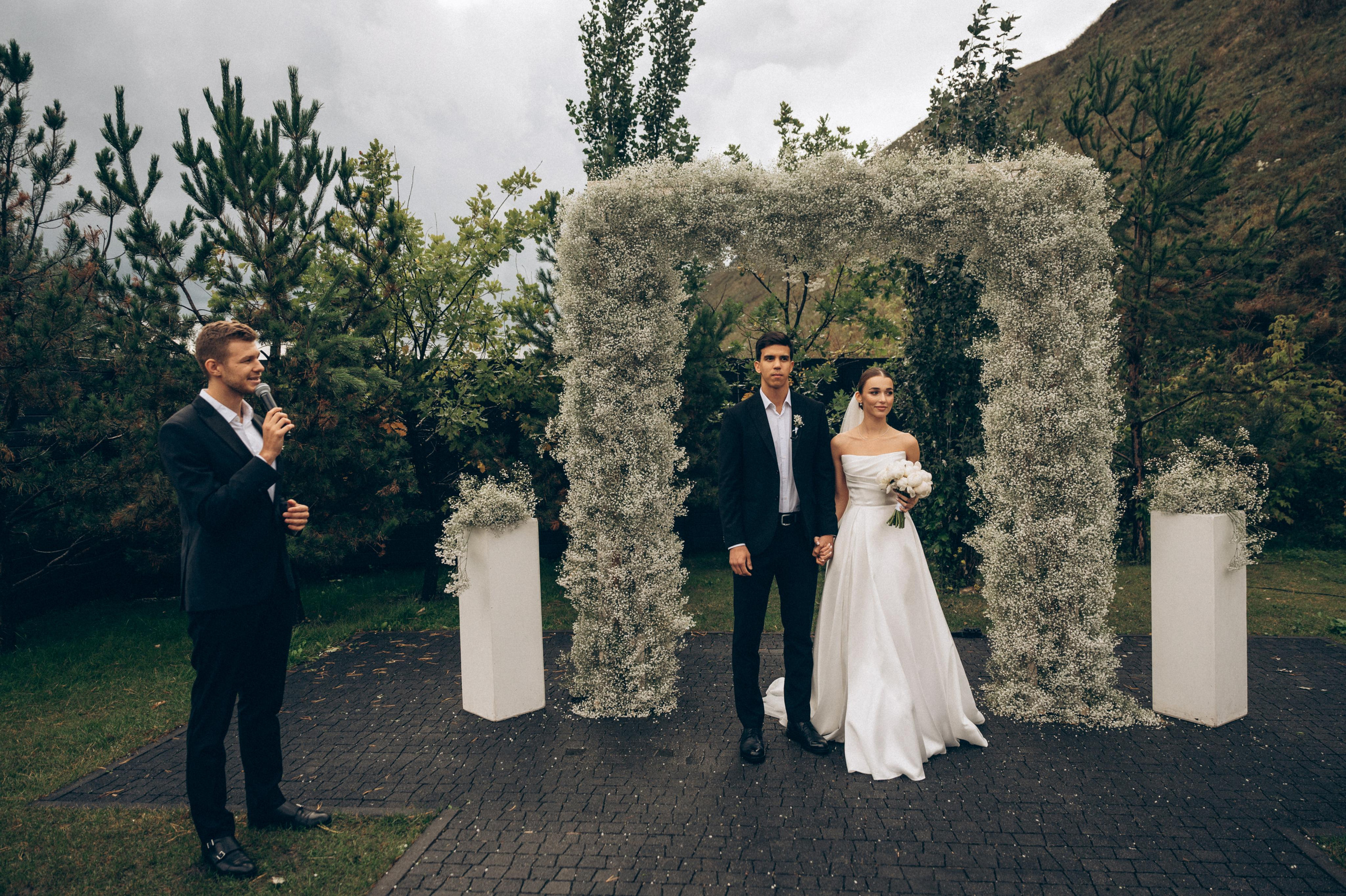 ОДНА СВАДЬБА ПОЛНОСТЬЮ. Свадебный организатор в Ростове-на-Дону Яснов Роман