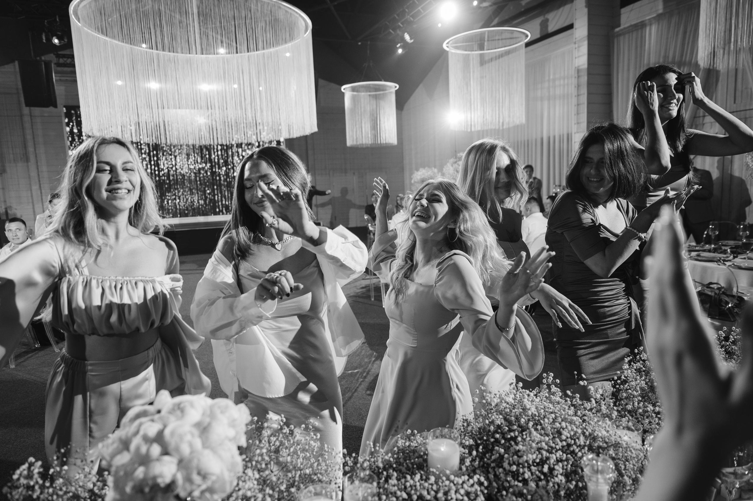 ОДНА СВАДЬБА ПОЛНОСТЬЮ. Свадебный организатор в Ростове-на-Дону Яснов Роман